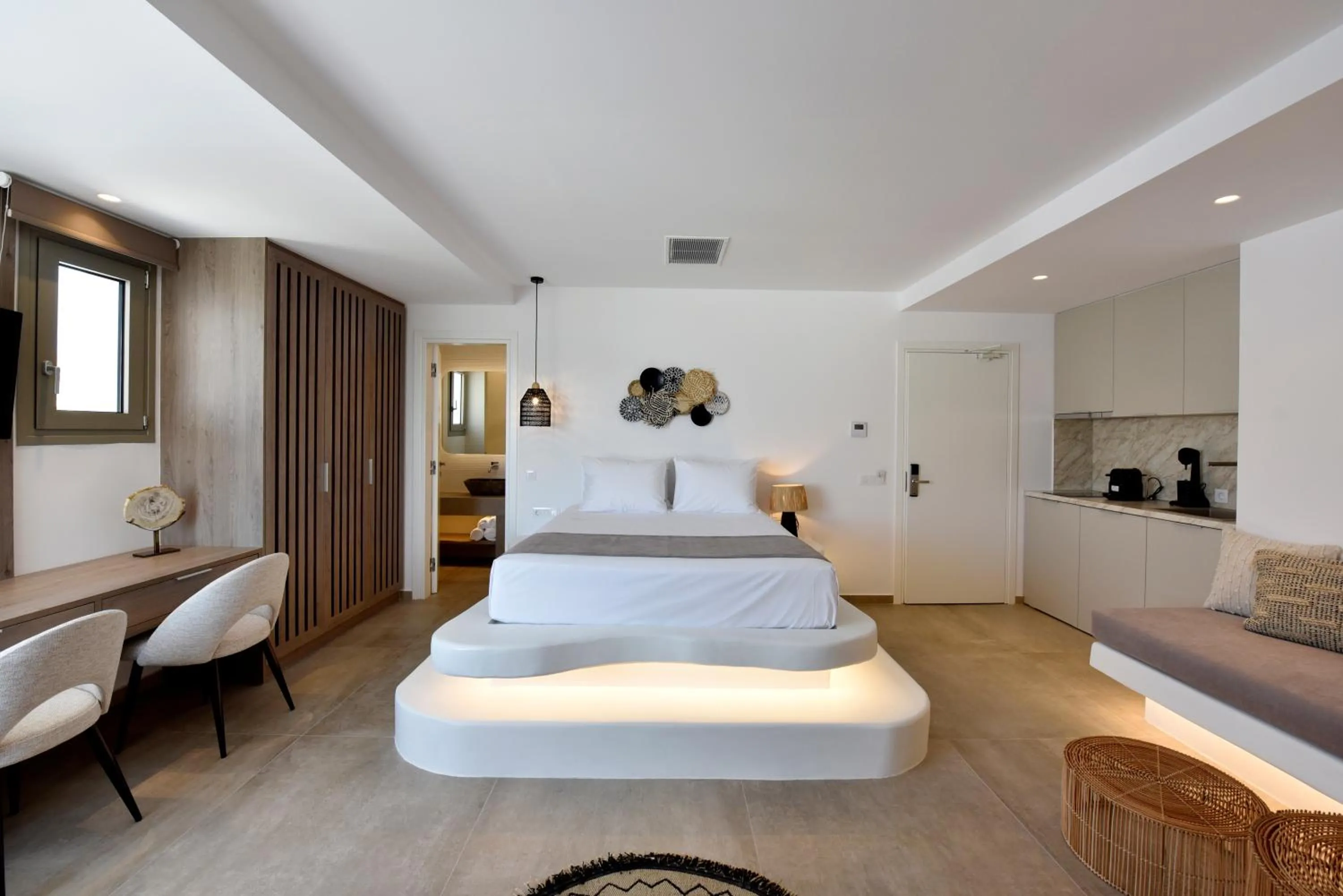 Bed in Anais Milos Suites
