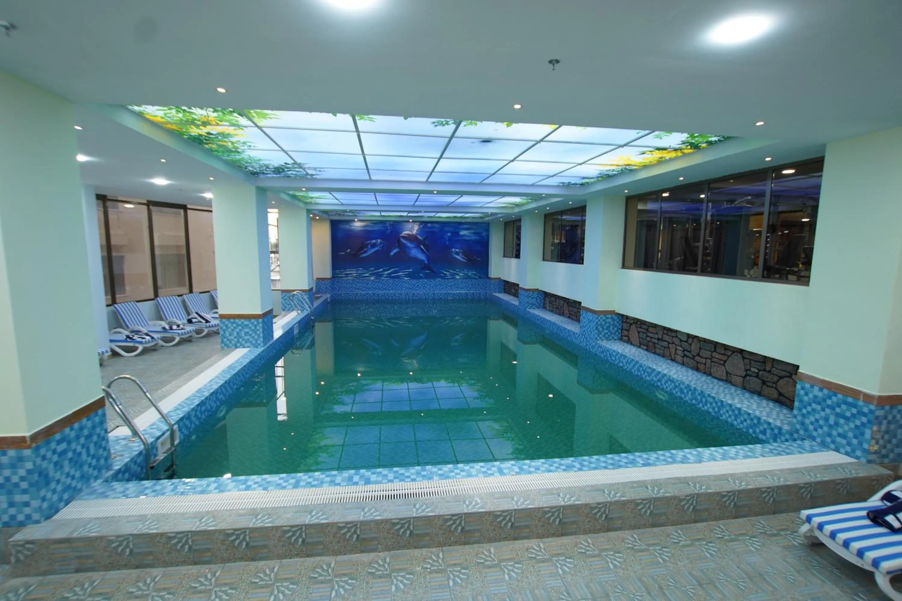 Swimming pool in Best Western Premier Dynasty