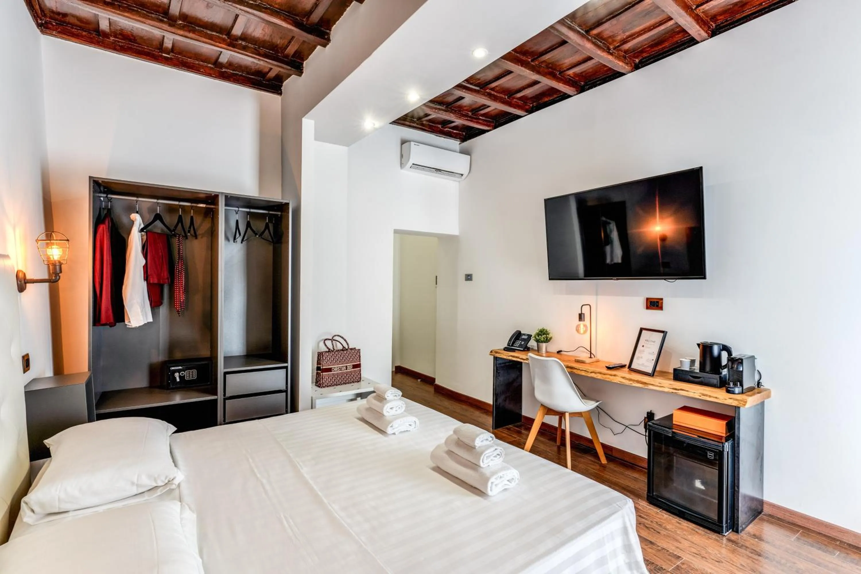 Effe Luxury Palace