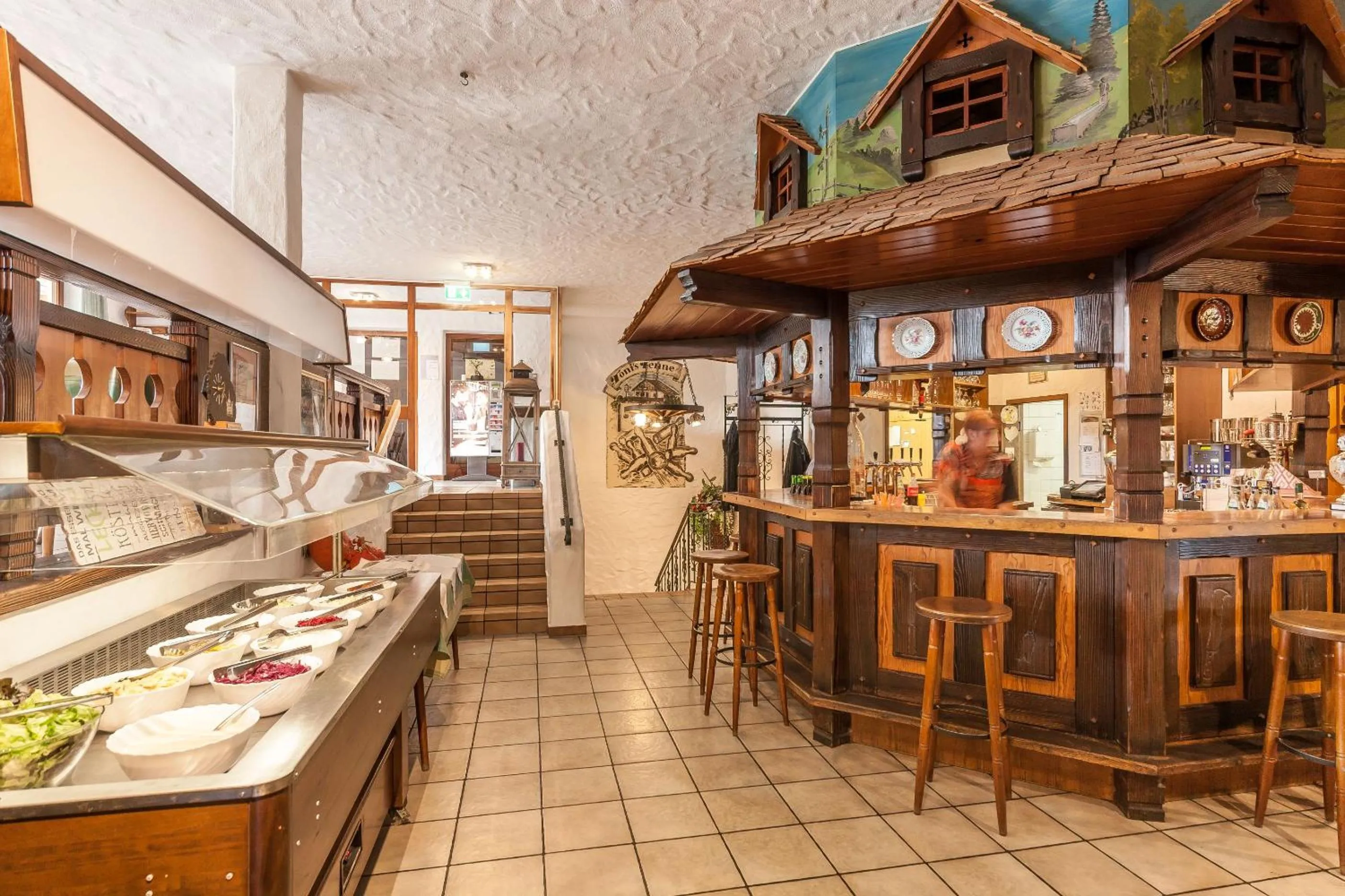 Restaurant/places to eat in Tonis Tenne