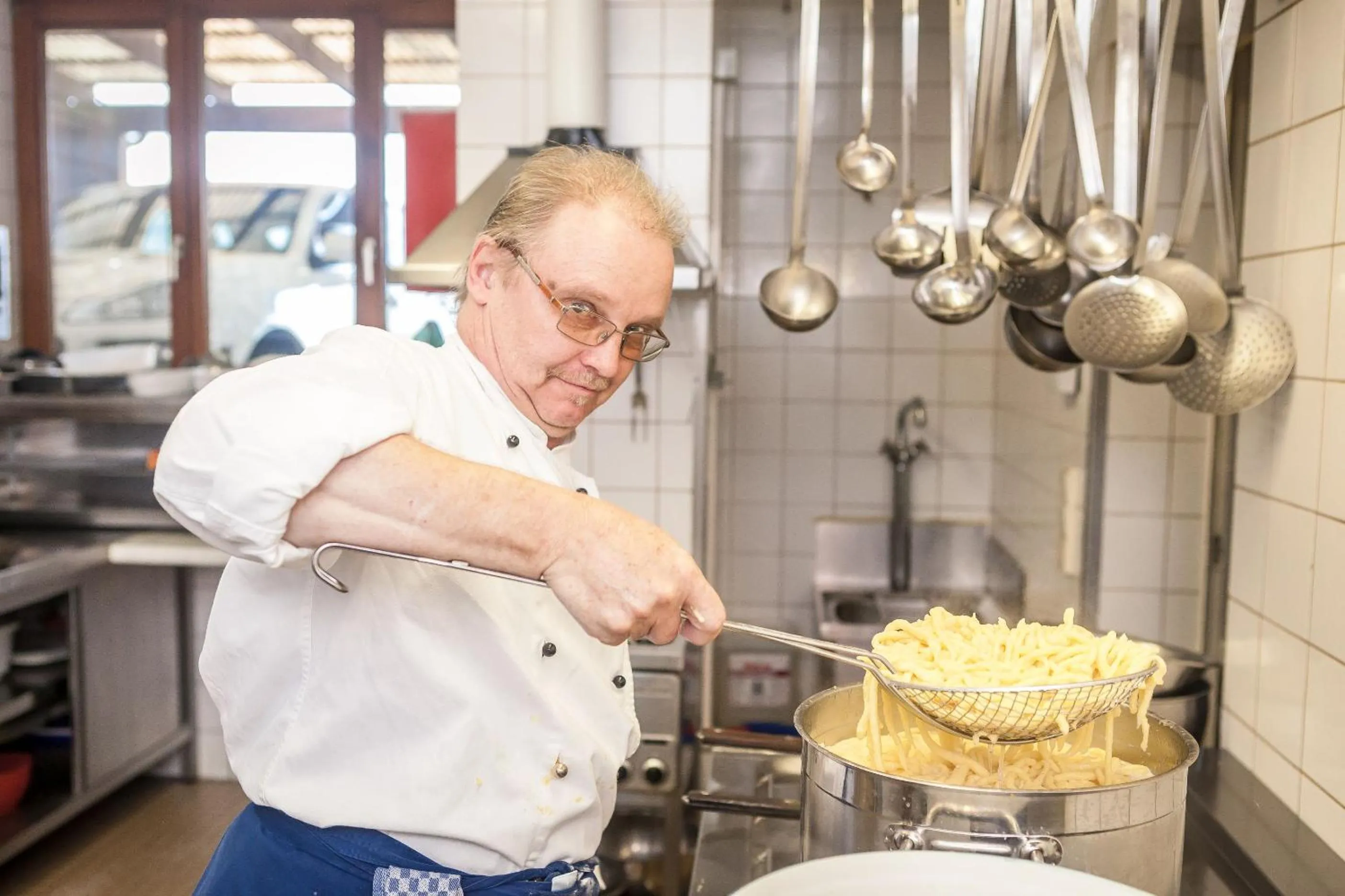 People in Tonis Tenne