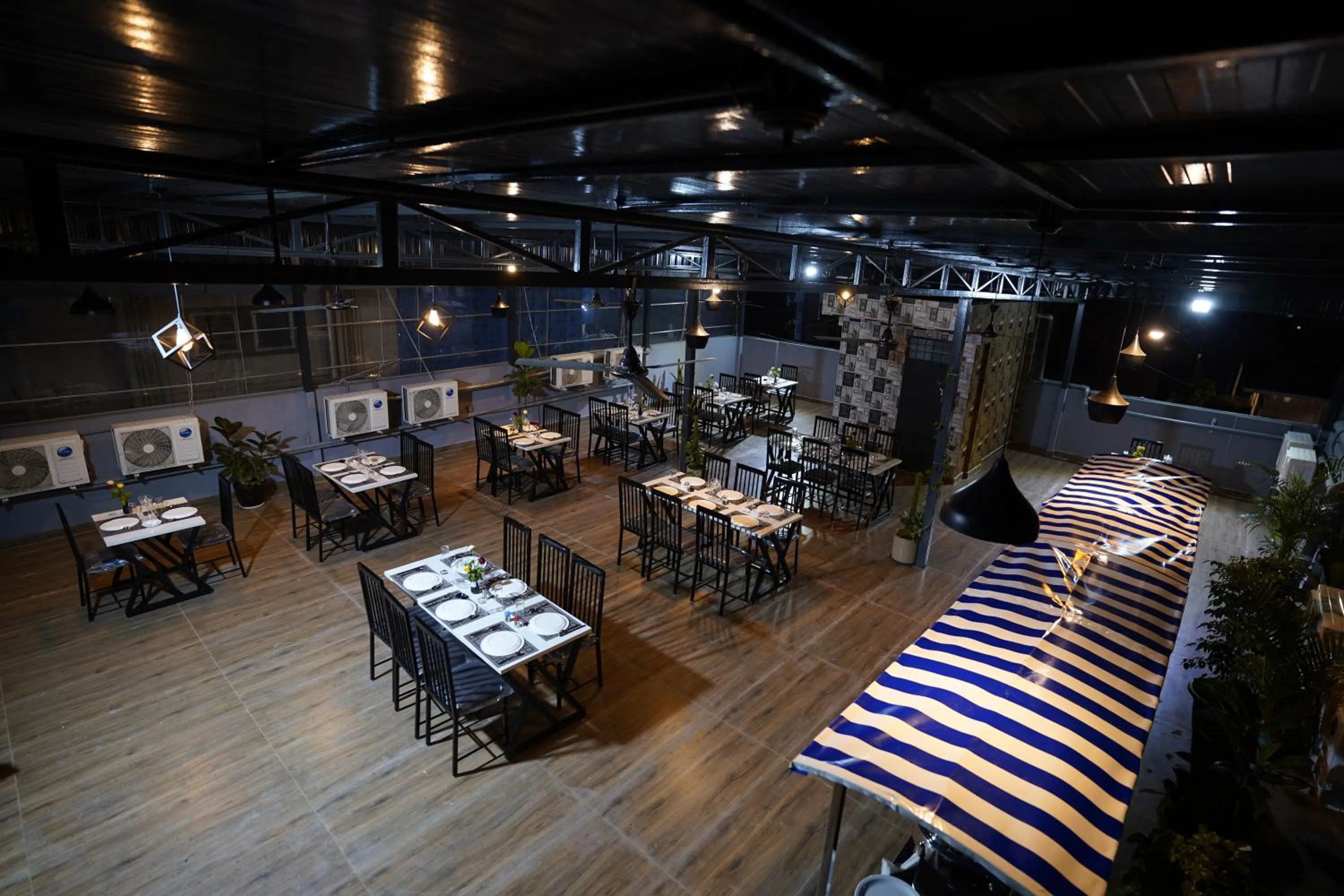 Restaurant/places to eat in Sai Bliss International, Manyata Tech Park