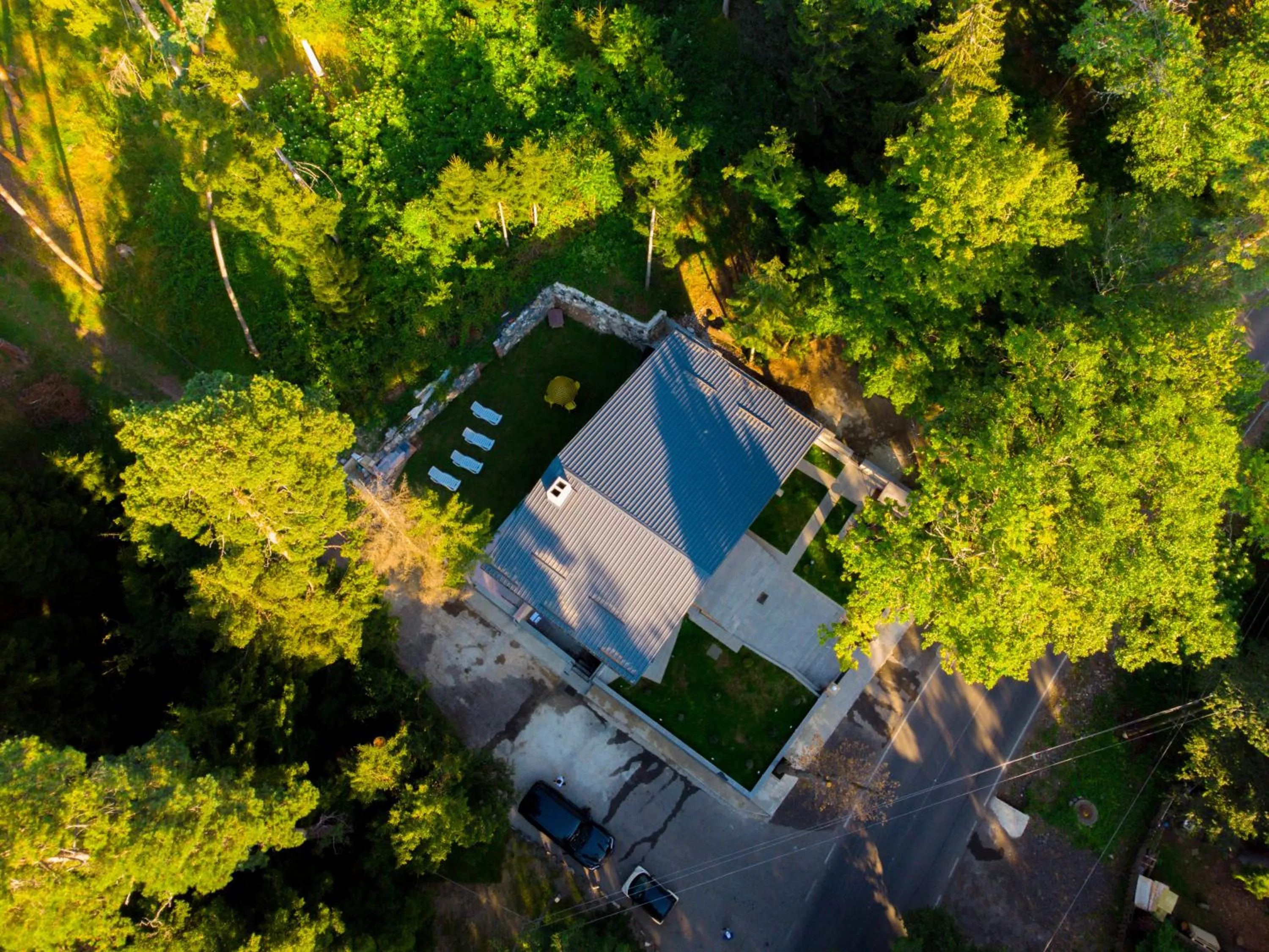 Property building in Hotel Evergreen