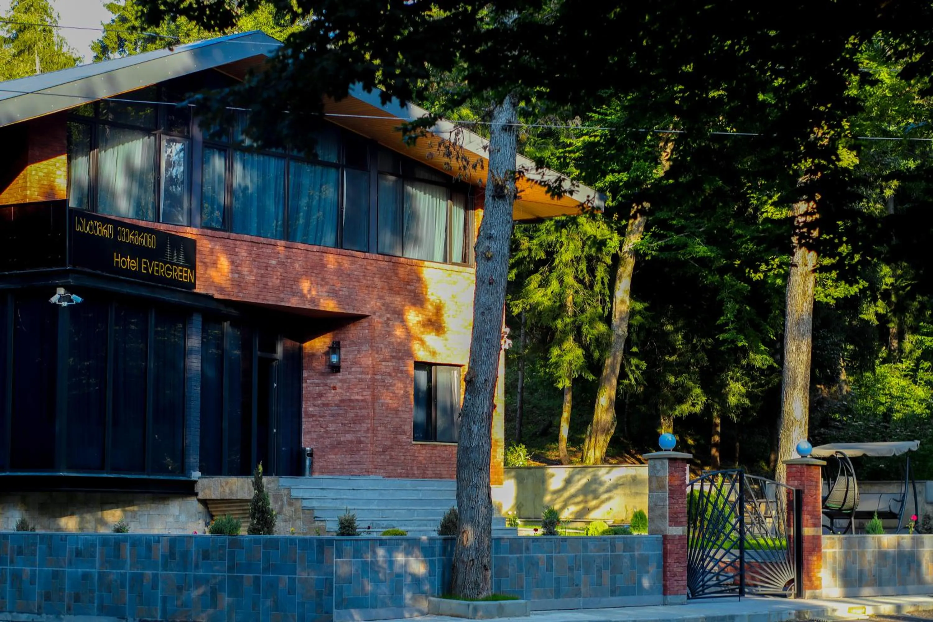 Property building in Hotel Evergreen