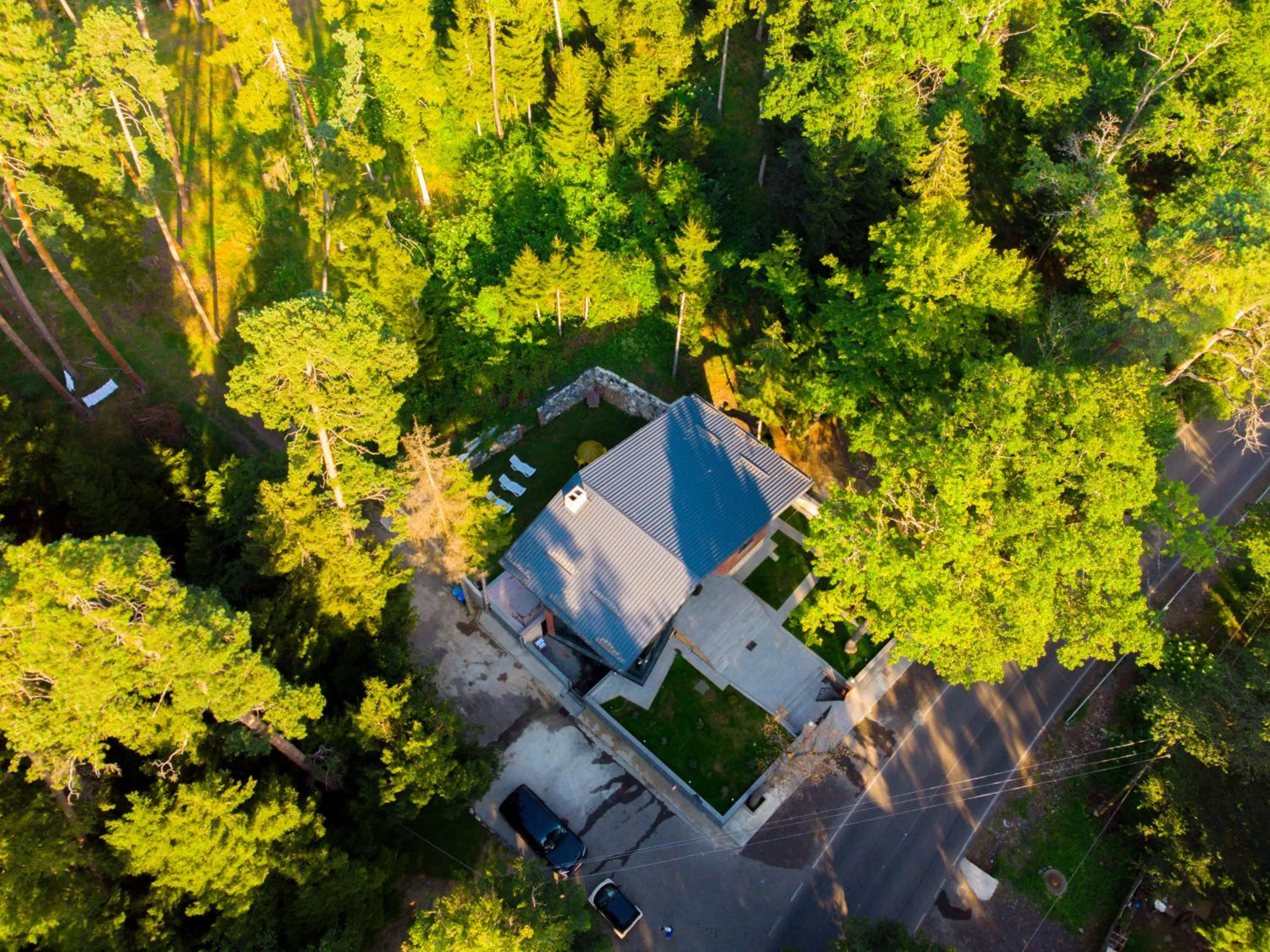 Property building in Hotel Evergreen