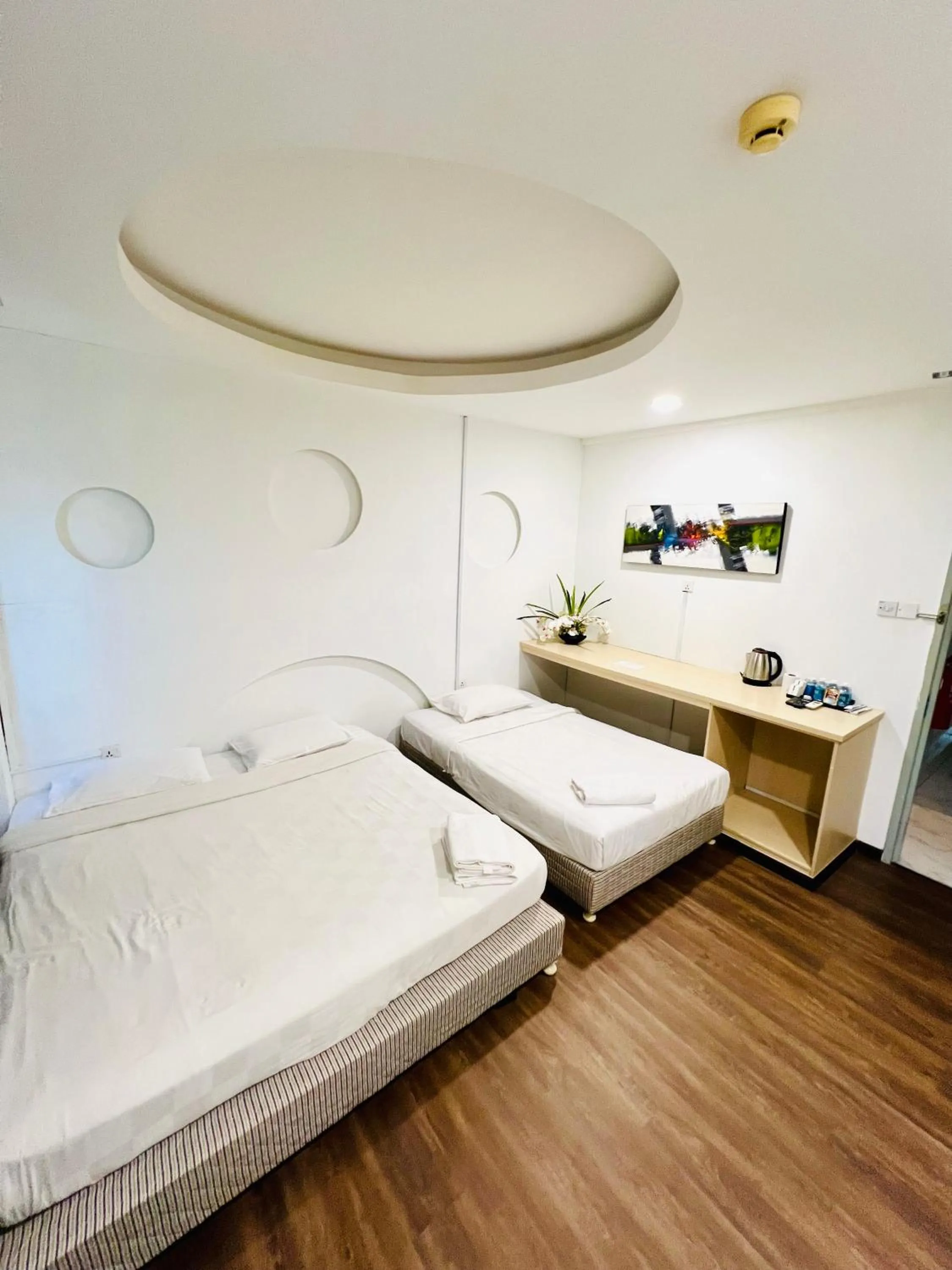 air conditioner, Bed in V Hotel Melaka (Near Jonker Street)