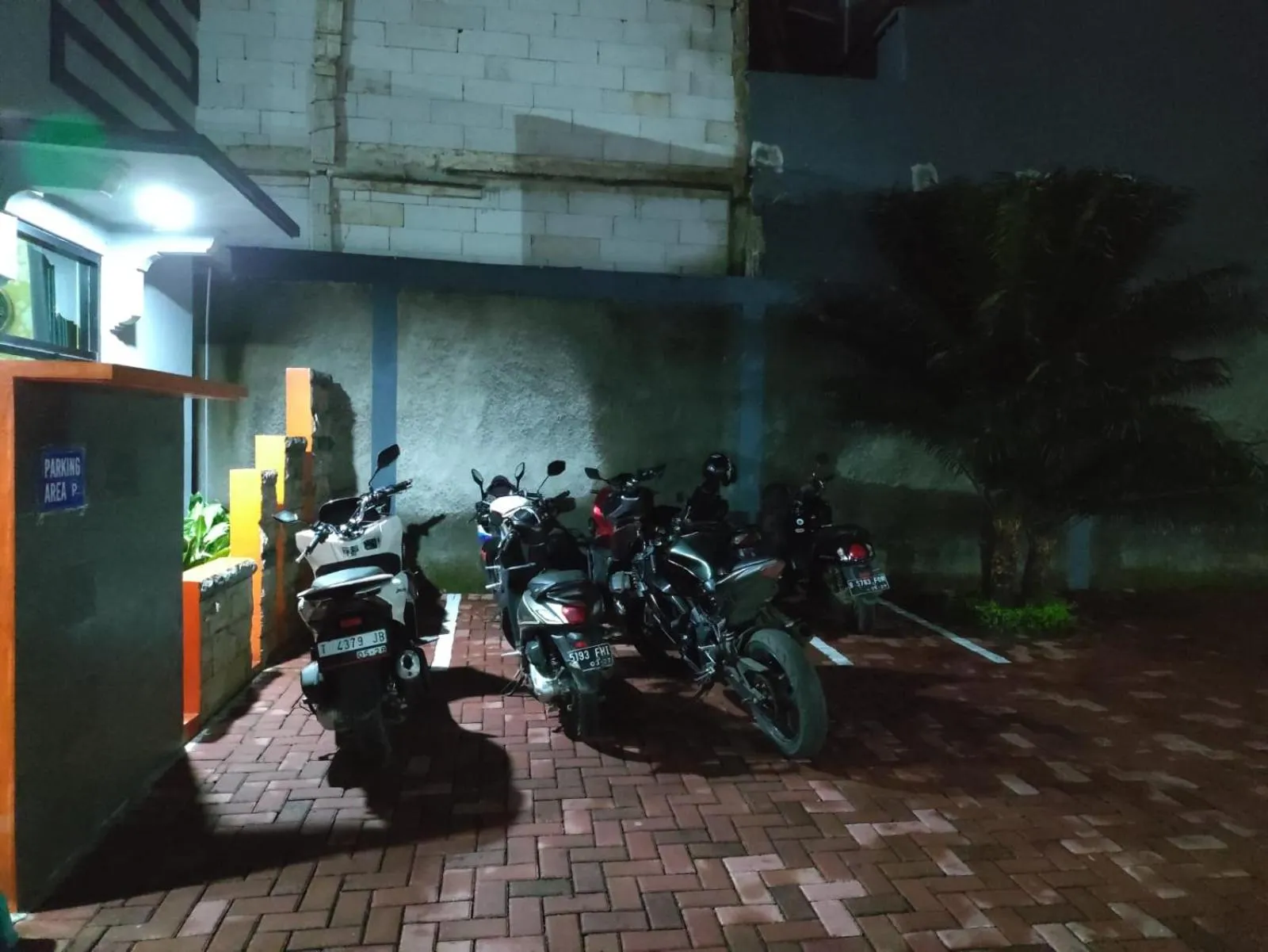 Night in Hotel Cibening