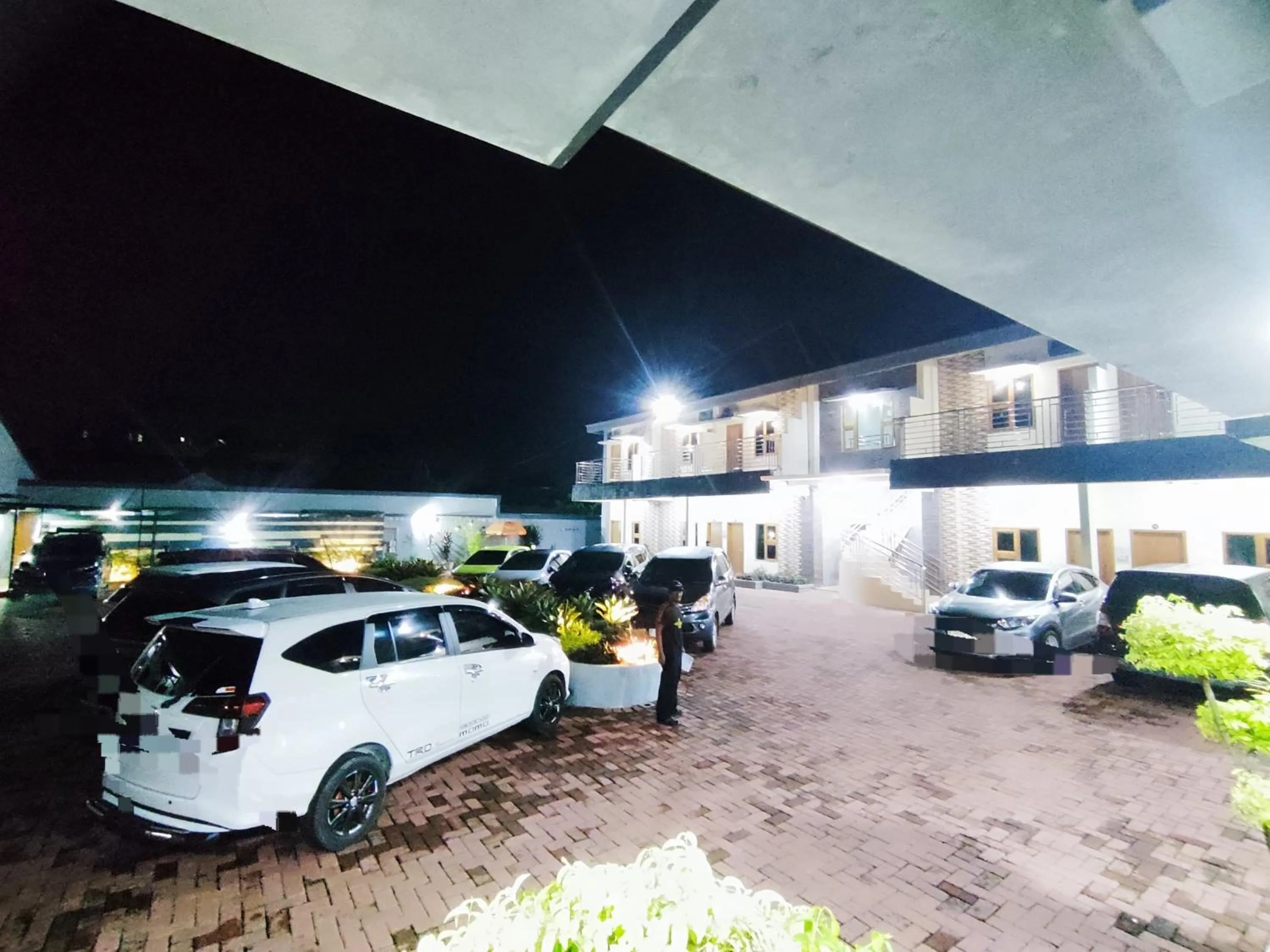 Property building in Hotel Cibening