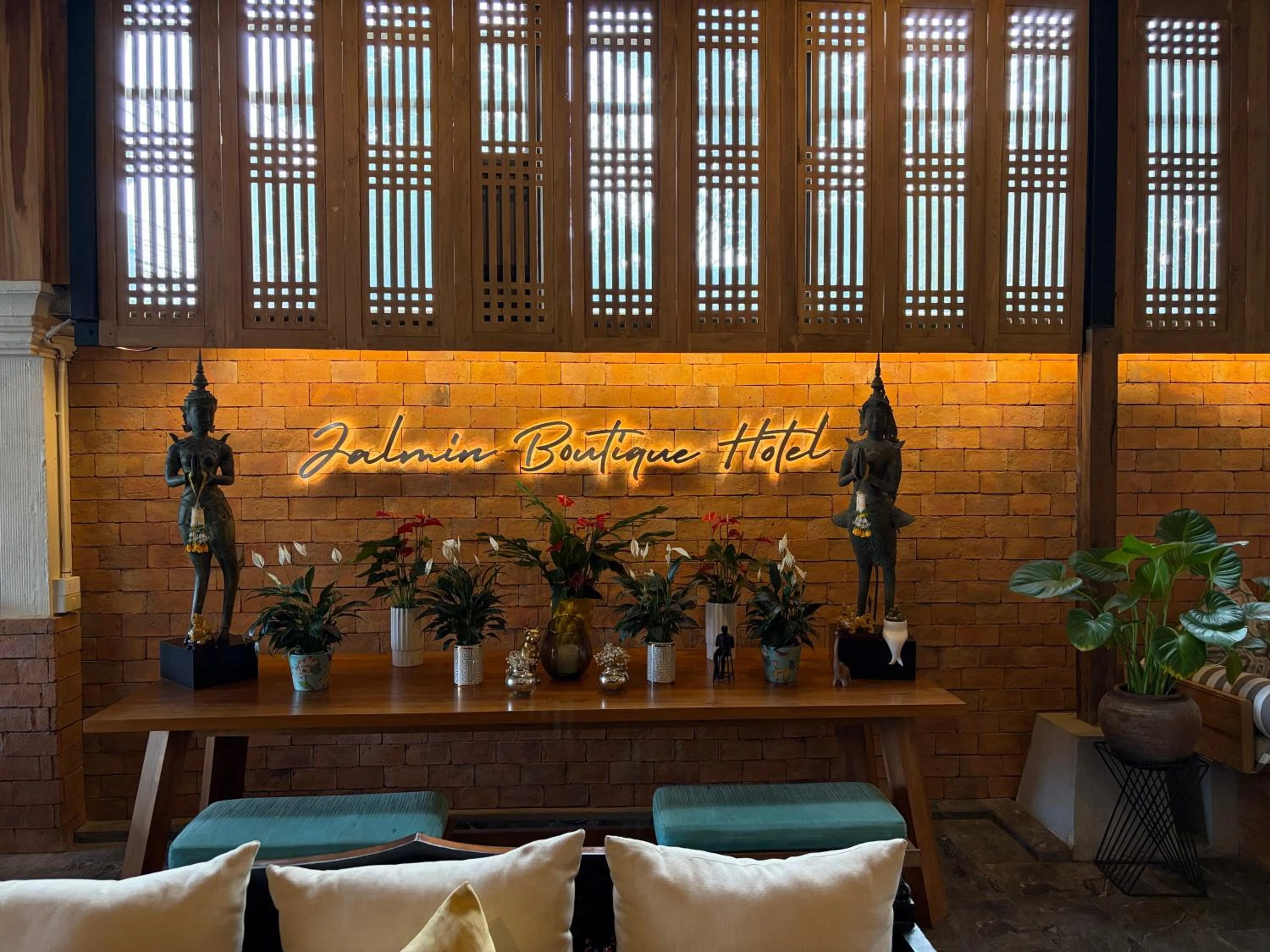 Lobby or reception in JALMIN Hotel Samui