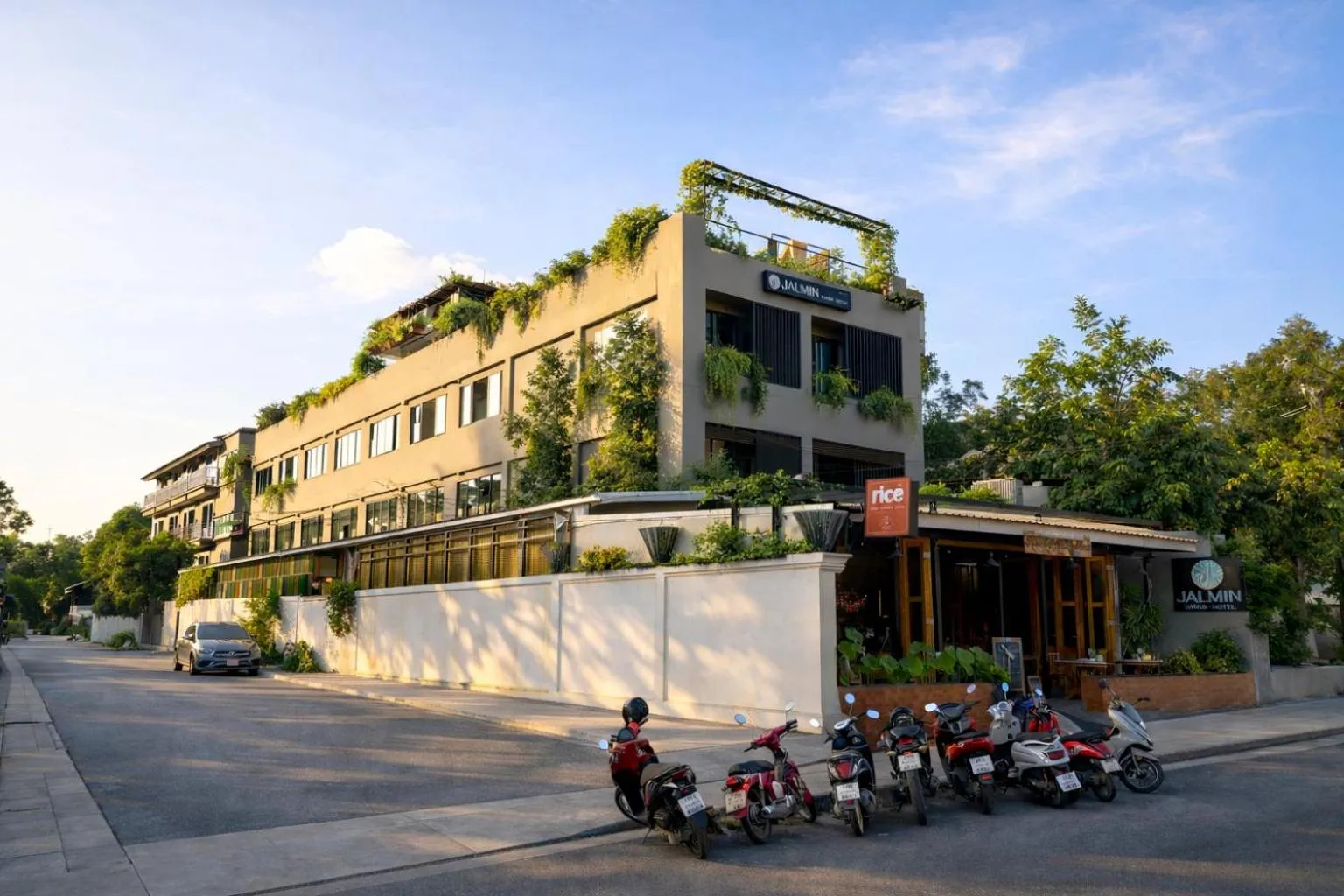 Property building in JALMIN Hotel Samui
