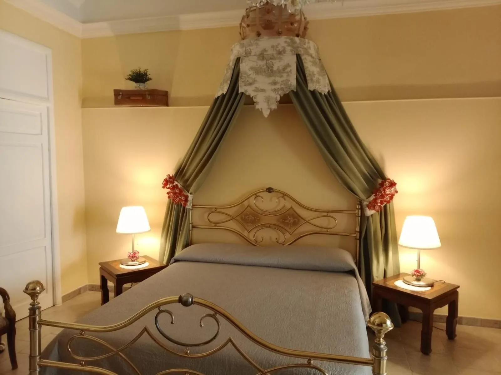 Living room, Bed in Pomona Noto
