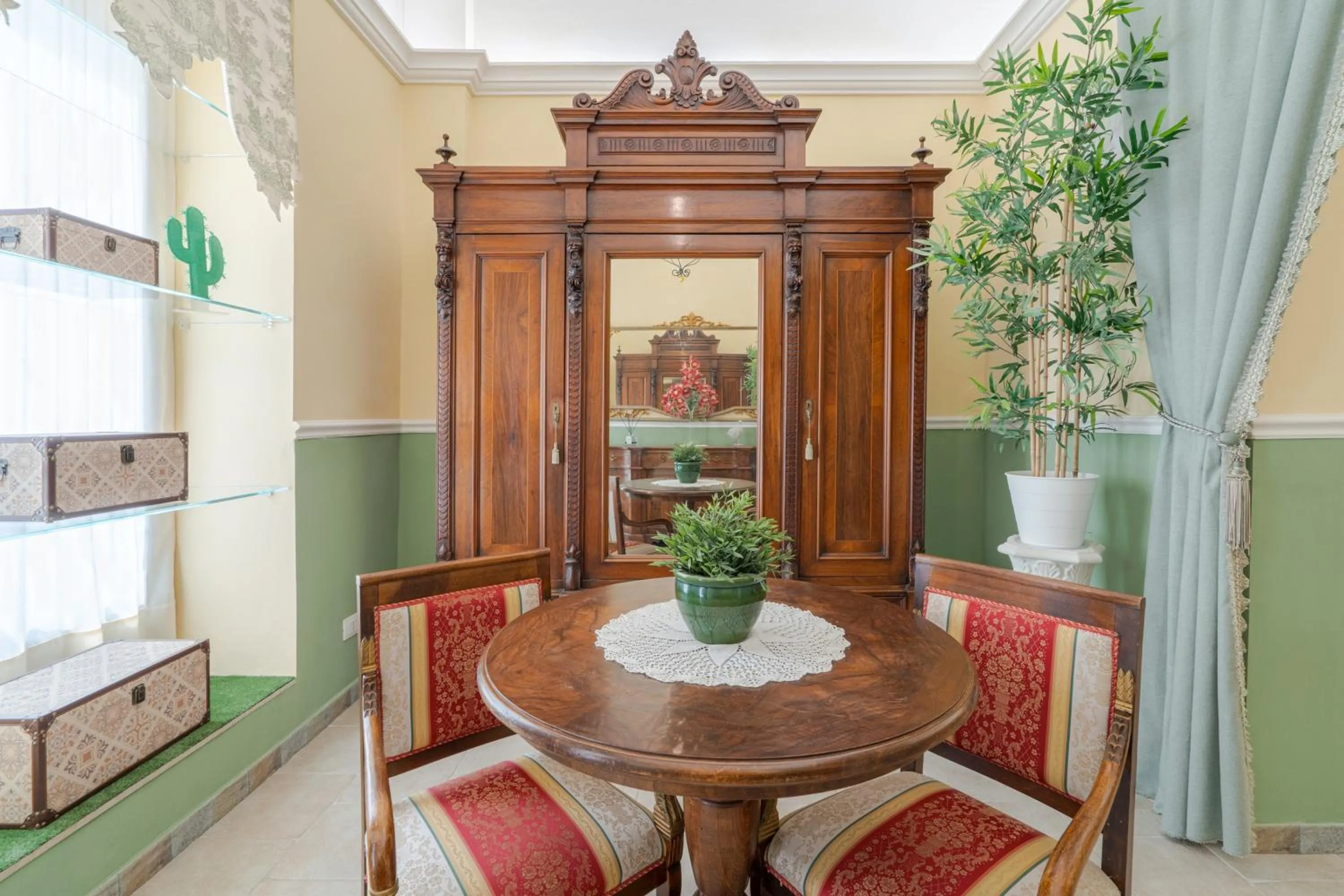 Property building in Pomona Noto