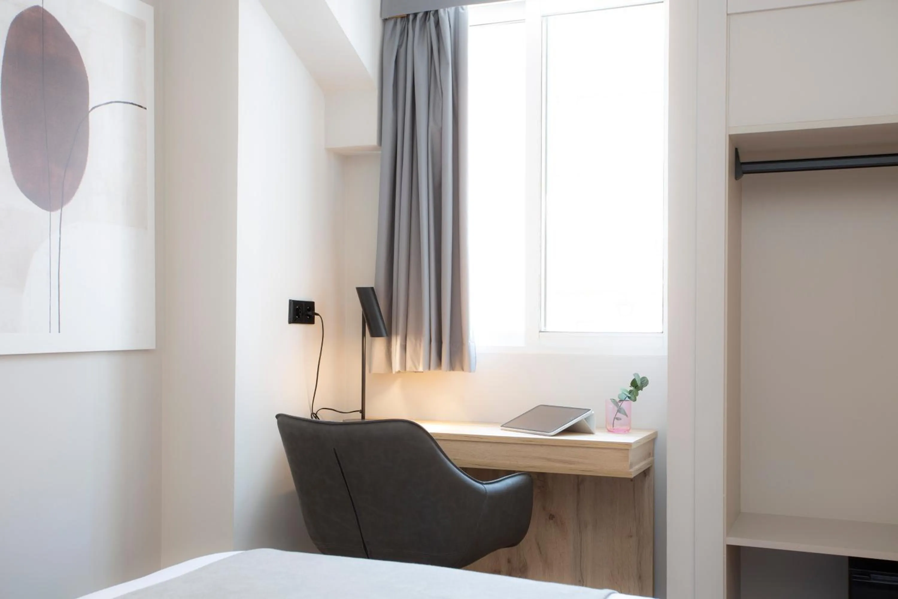 Decorative detail, Bed in Aila II Hotel Boutique by SingularStays - Digital Access