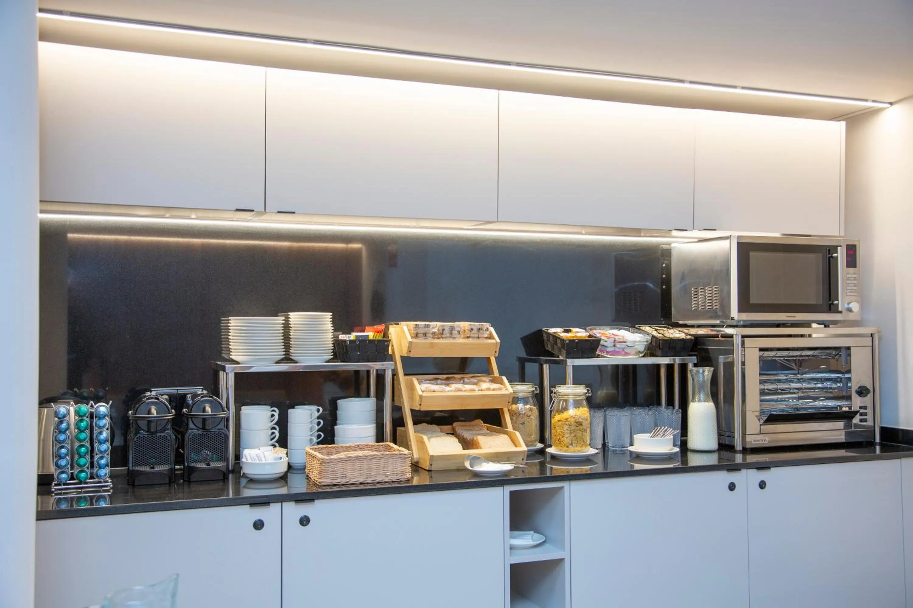 Buffet breakfast in Aila II Hotel Boutique by SingularStays - Digital Access