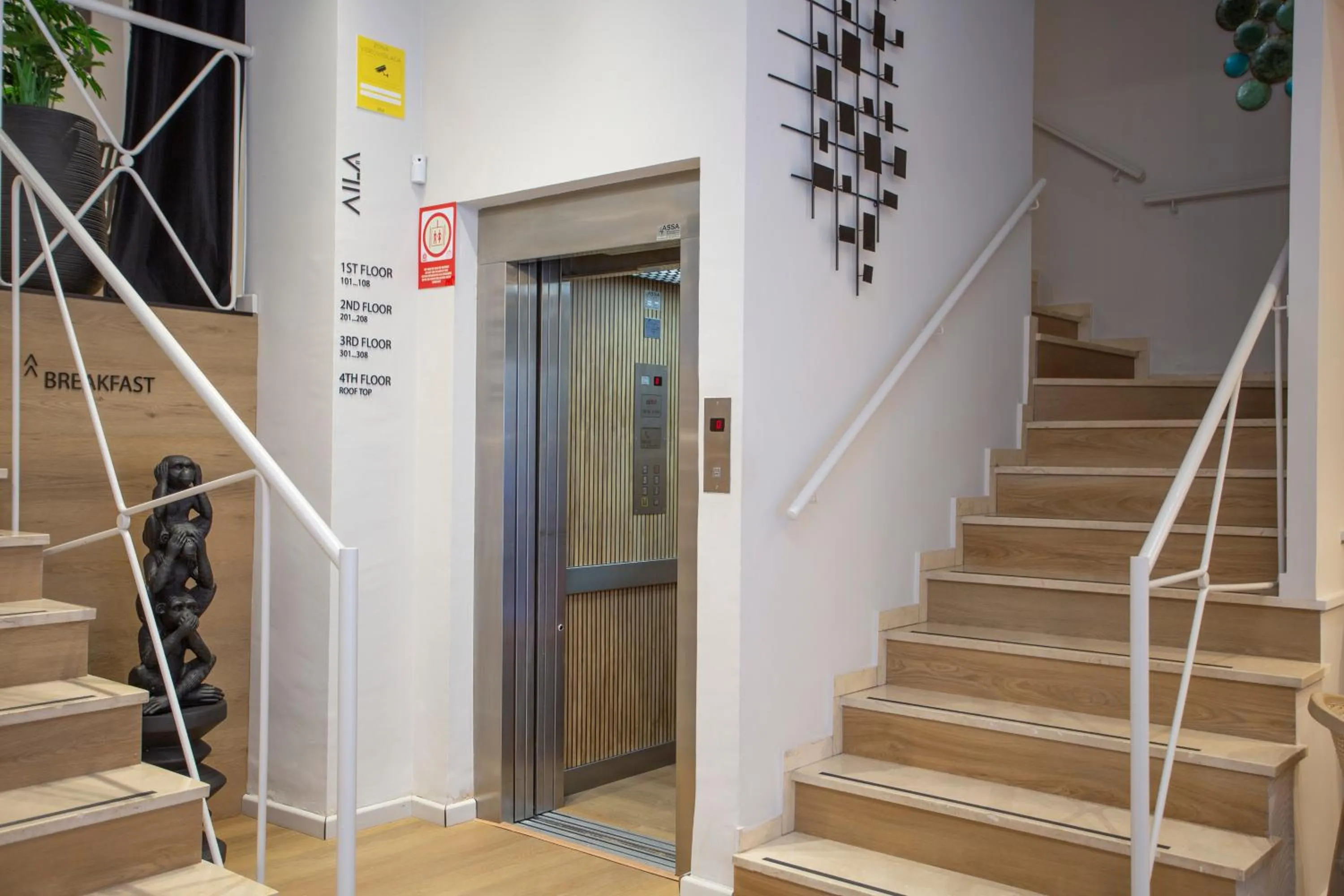 Lobby or reception in Aila II Hotel Boutique by SingularStays - Digital Access