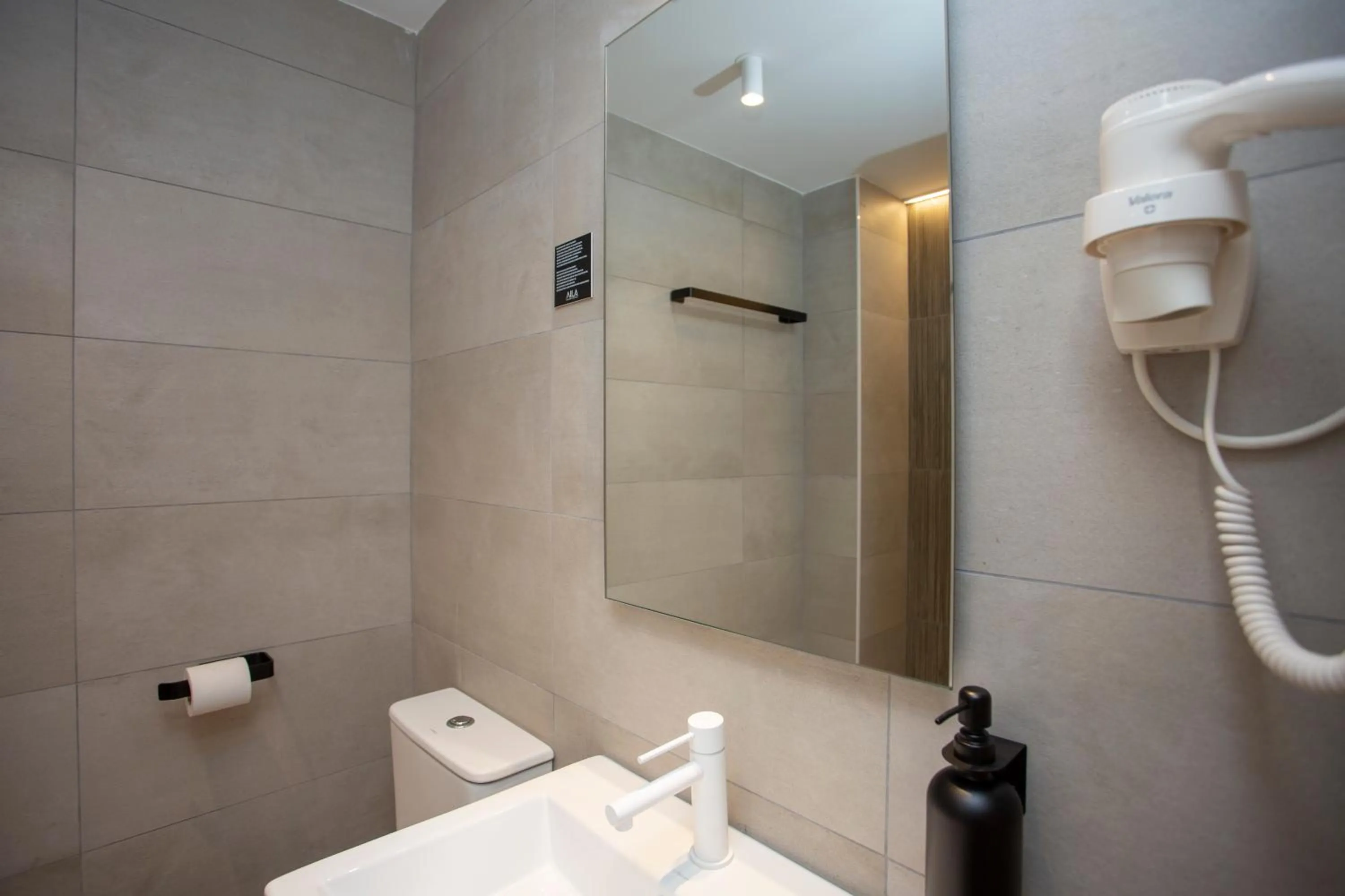 Aila II Hotel Boutique by SingularStays - Digital Access