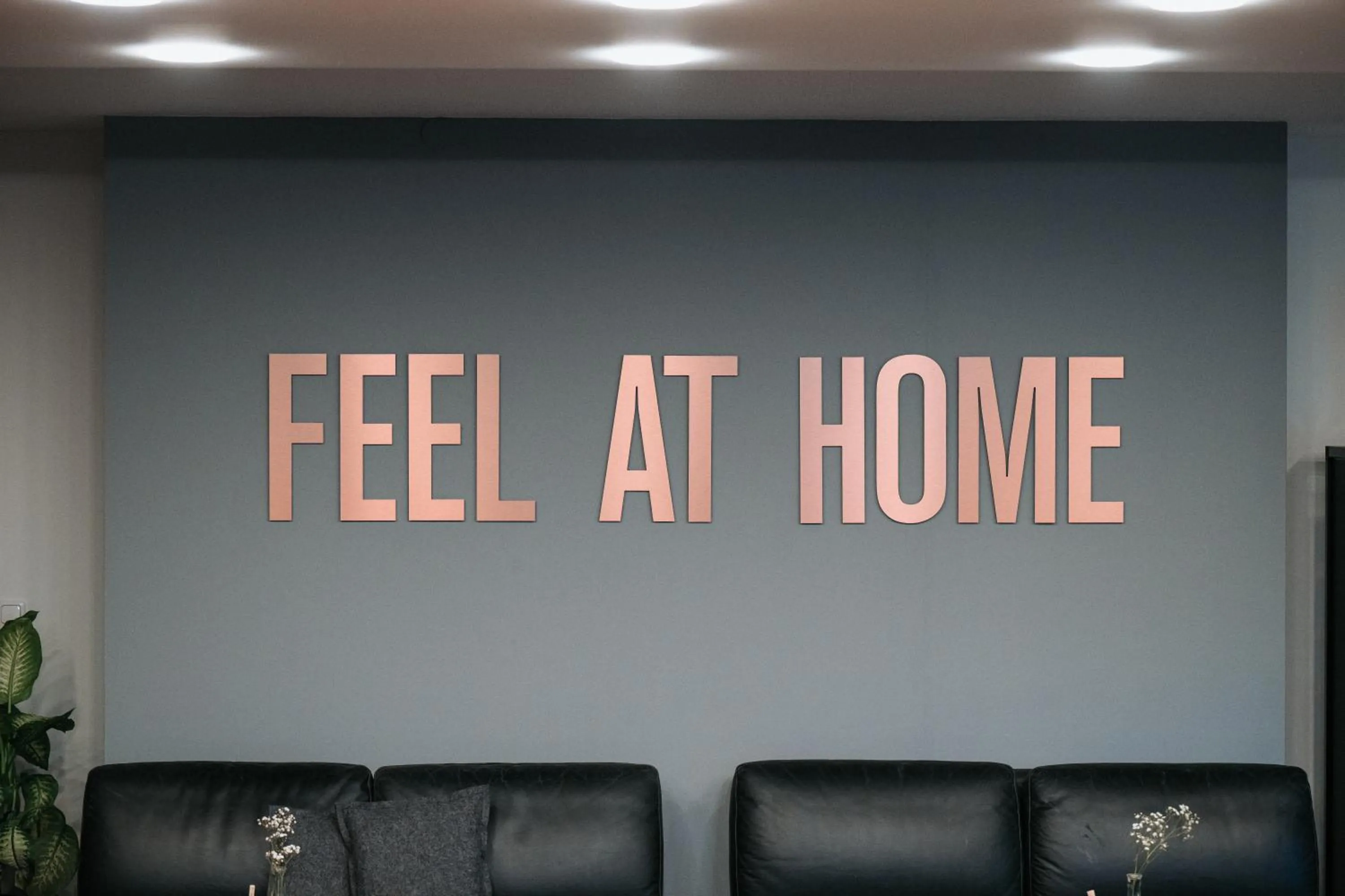 Restaurant/places to eat in Alpenglühen Smart Hotel