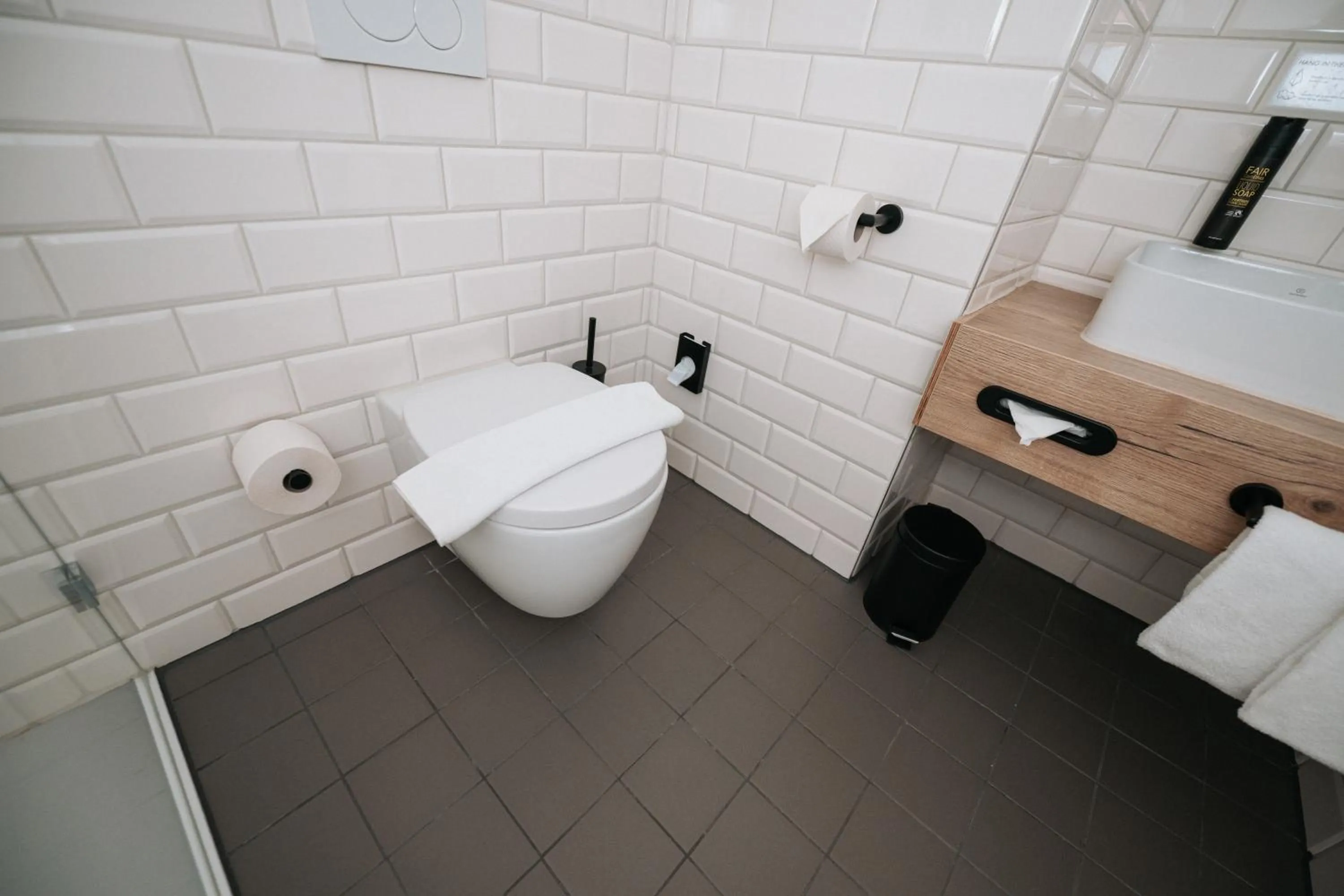 Bathroom in Alpenglühen Smart Hotel