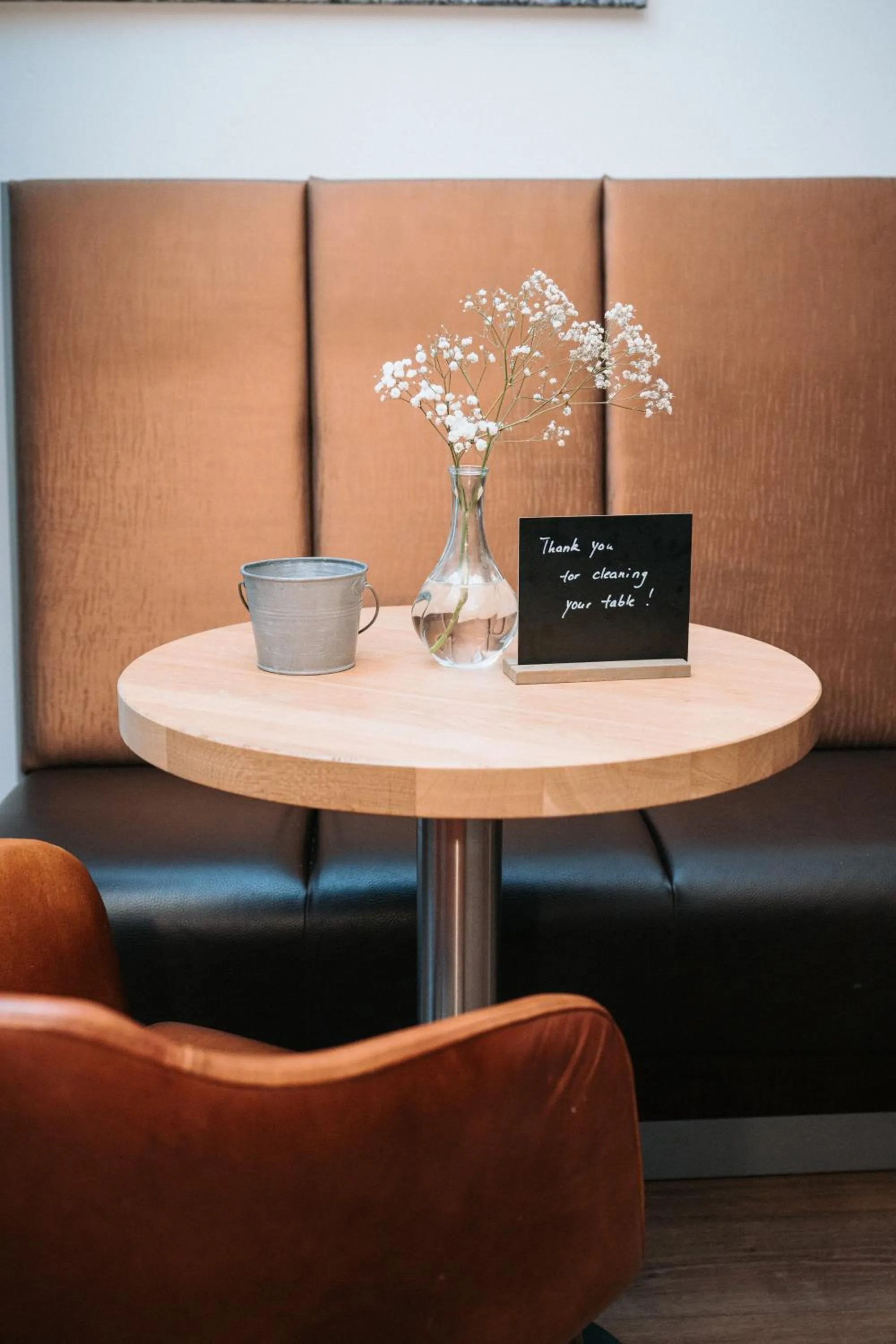 Restaurant/places to eat in Alpenglühen Smart Hotel