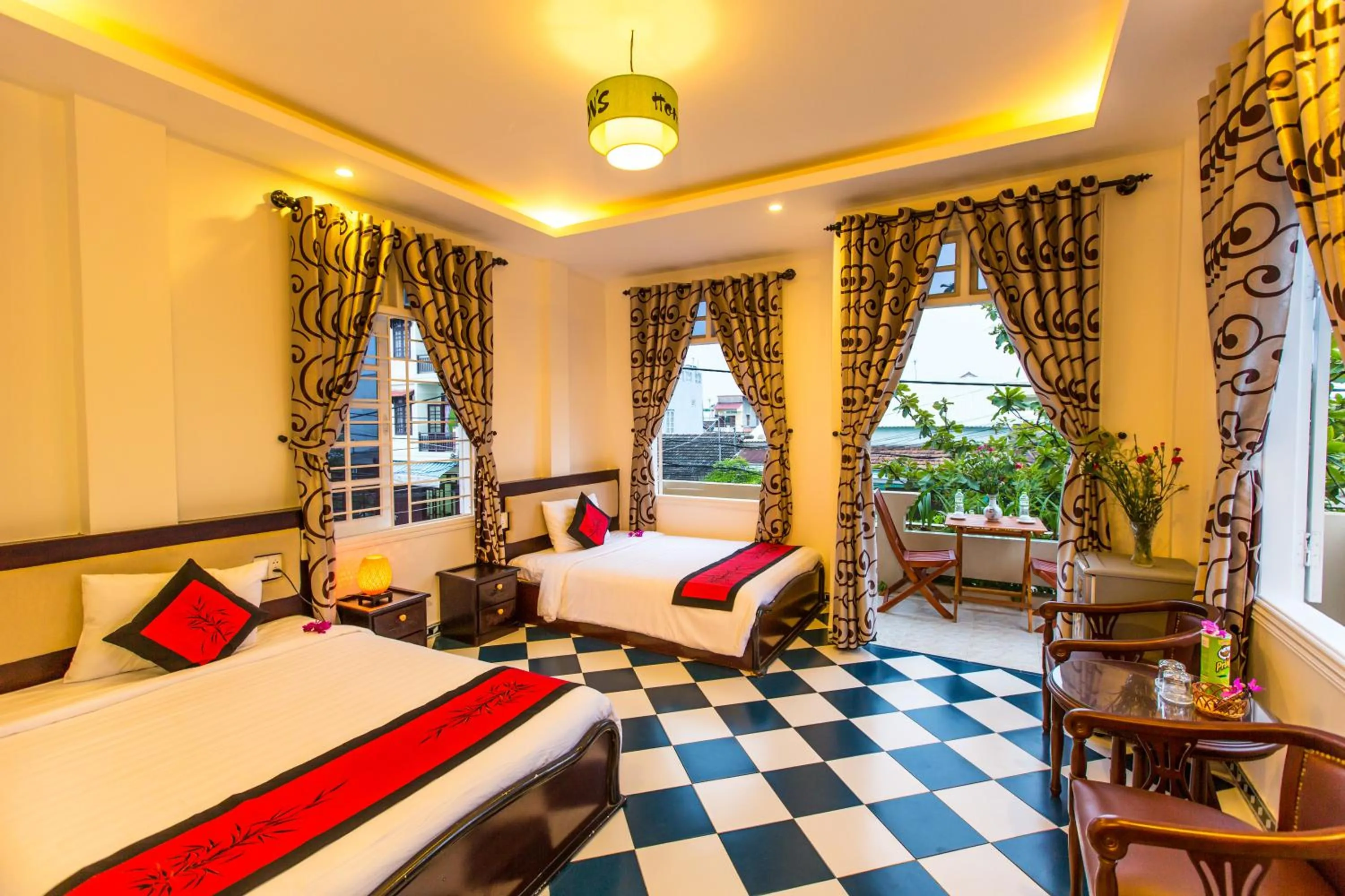 Photo of the whole room, Bed in Moon's Homestay