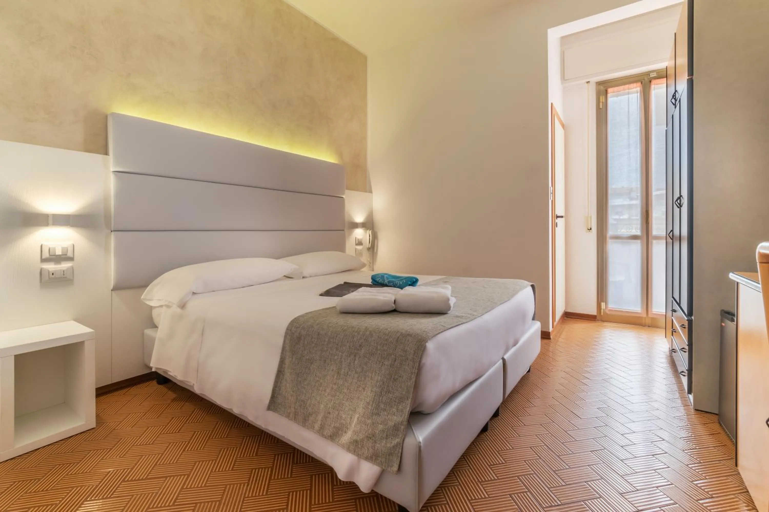 Photo of the whole room, Bed in Hotel Albatros