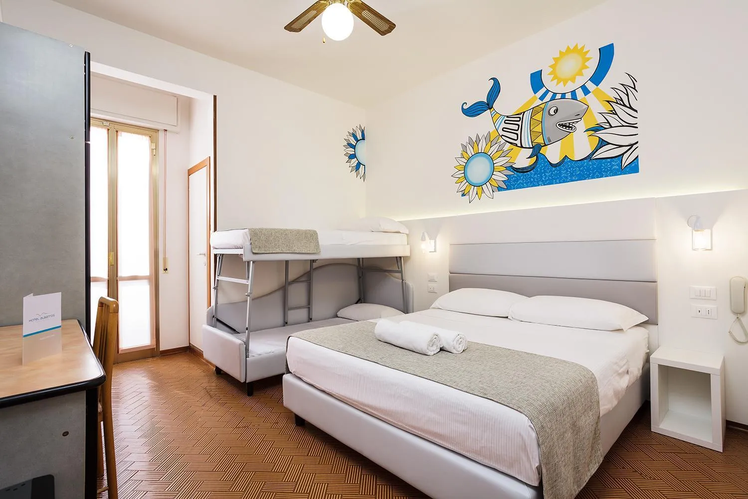 Bedroom, Bed in Hotel Albatros