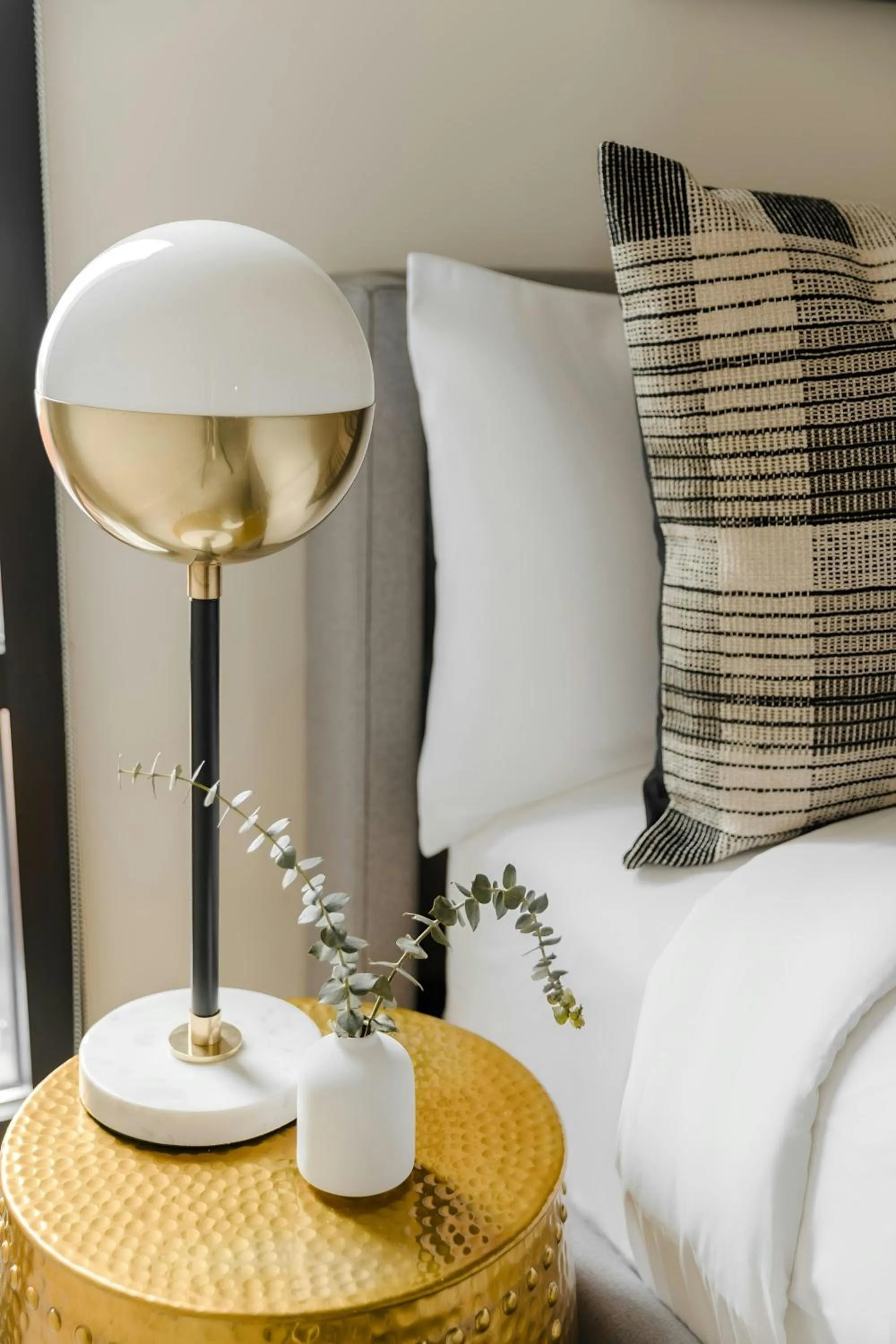 Bedroom, Bed in Sonder The Artesian