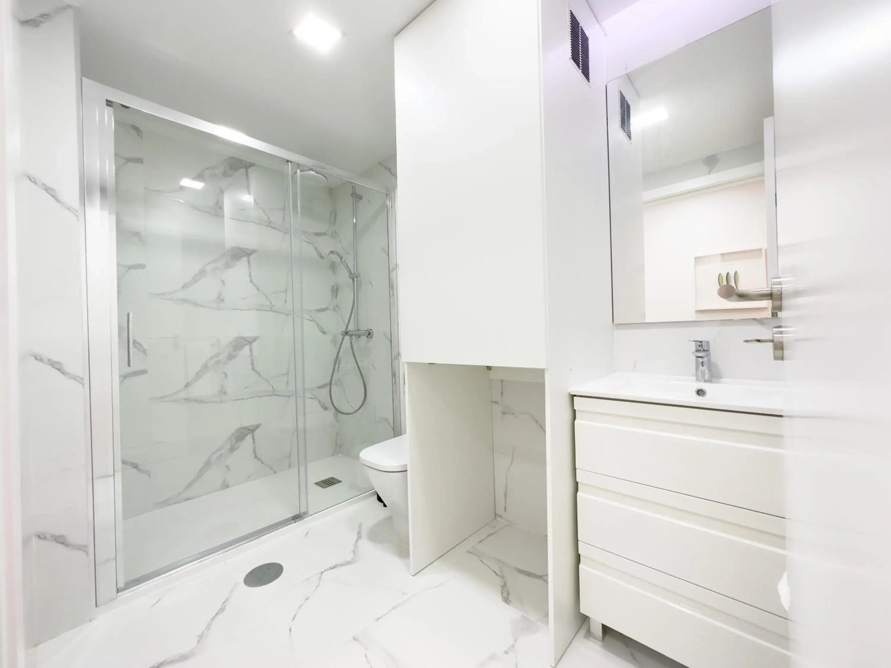 One-Bedroom Apartment in Vibrant Host-Campo 24 Agosto One-Bedroom Apartment in Vibrant Host-Campo 24 Agosto