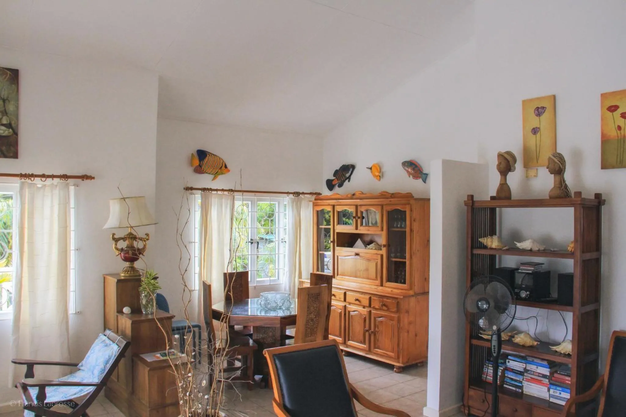 Dining area in Residence Monte-Cristo