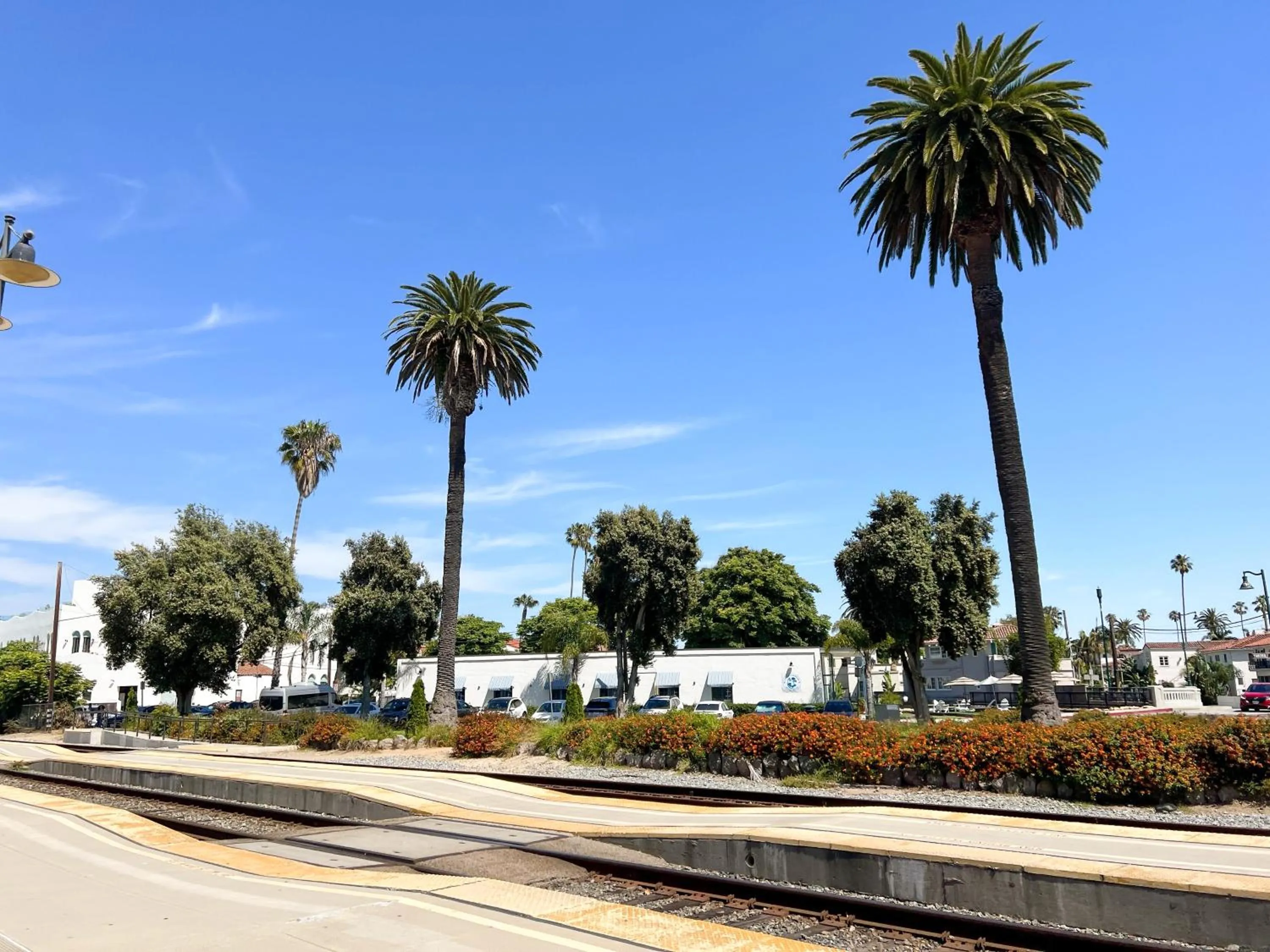 Property building in ITH Santa Barbara Surf Hostel