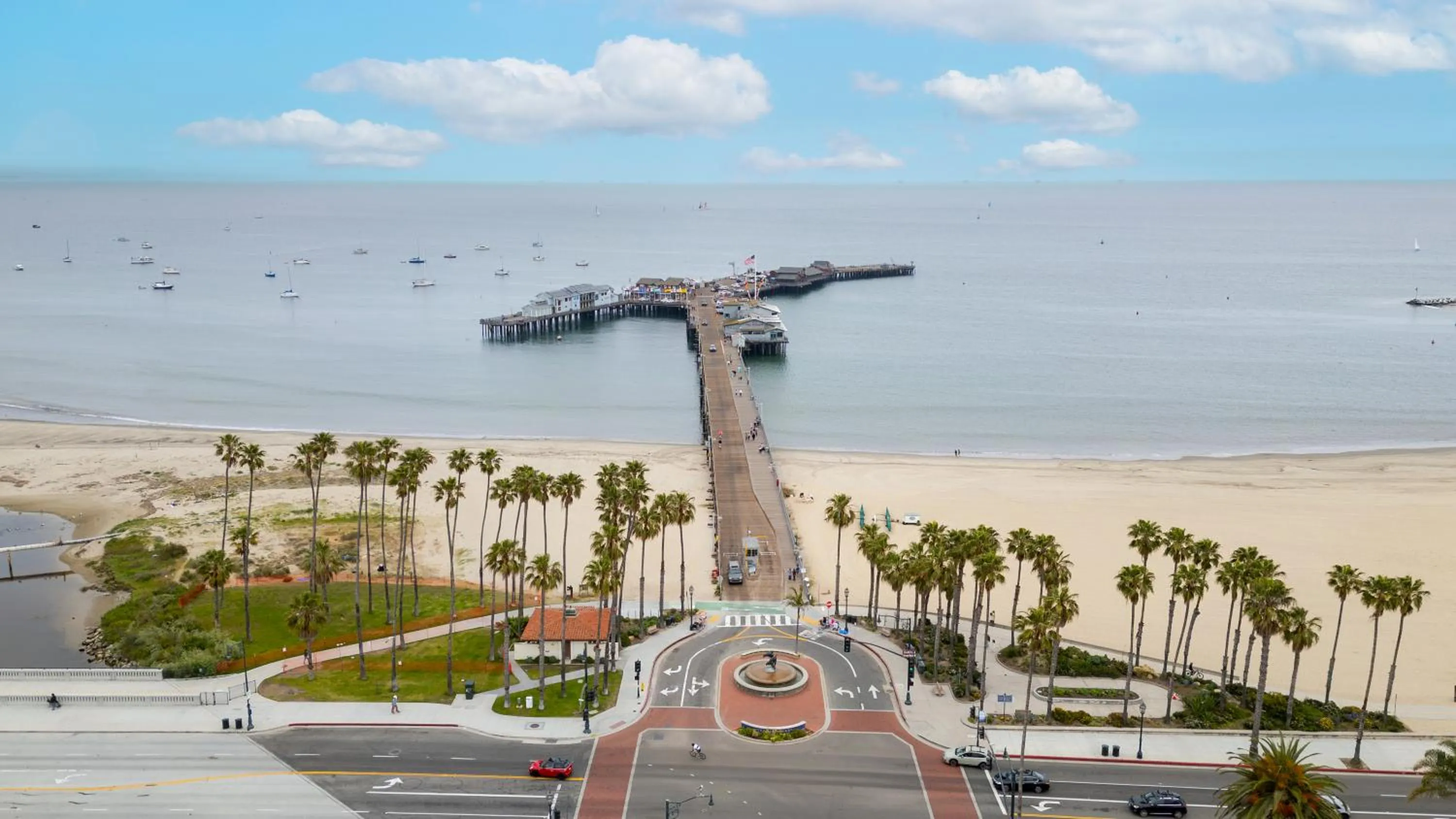 Location in ITH Santa Barbara Surf Hostel