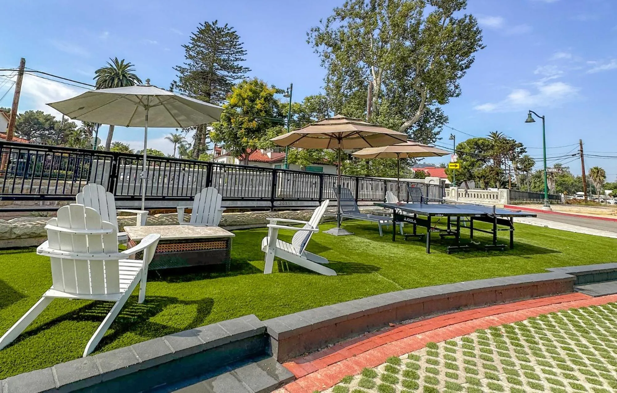 Patio in ITH Santa Barbara Surf Hostel