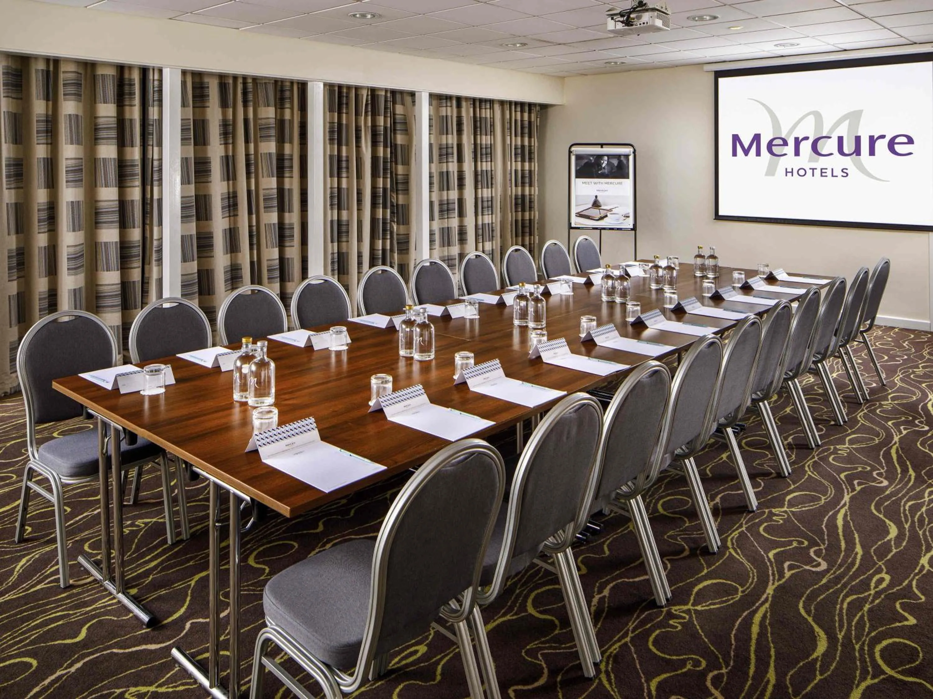 Business facilities in Mercure Manchester Piccadilly Hotel
