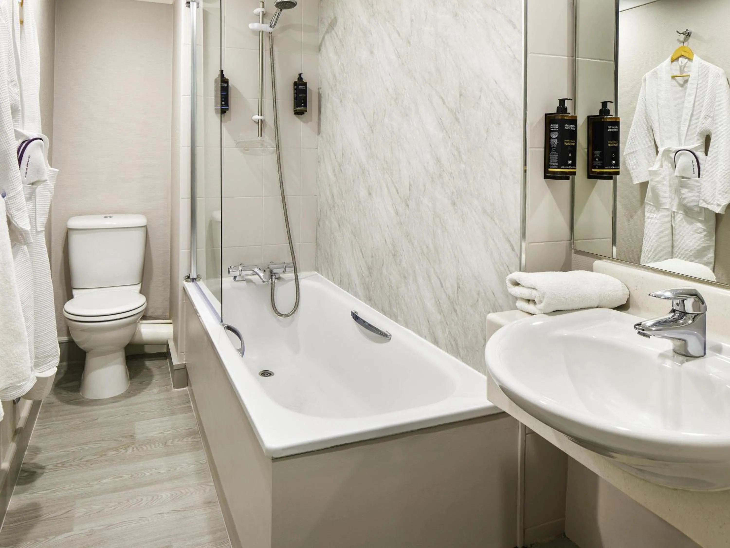 Bedroom in Mercure Manchester Piccadilly Hotel