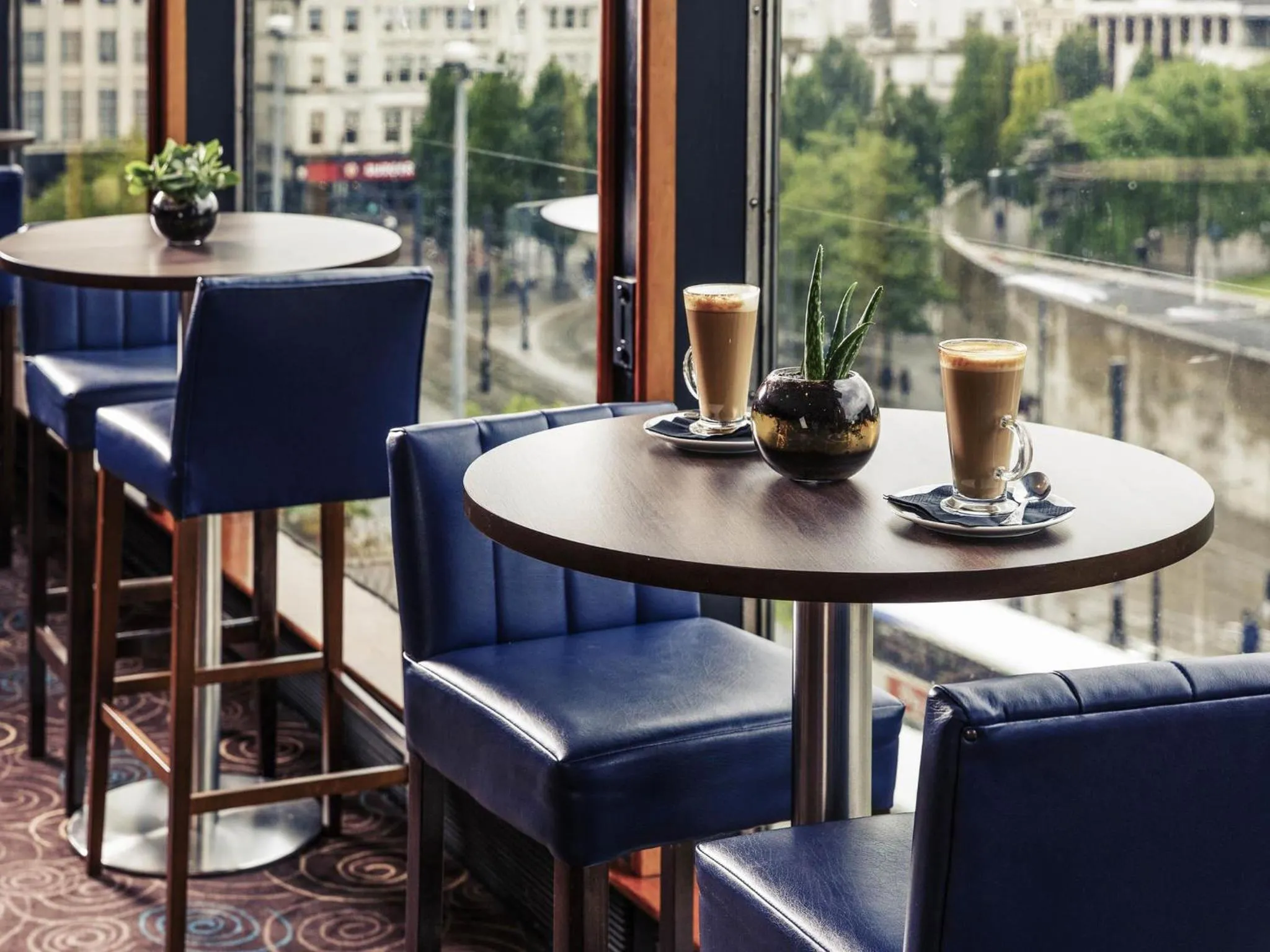 Lounge or bar in Mercure Manchester Piccadilly Hotel