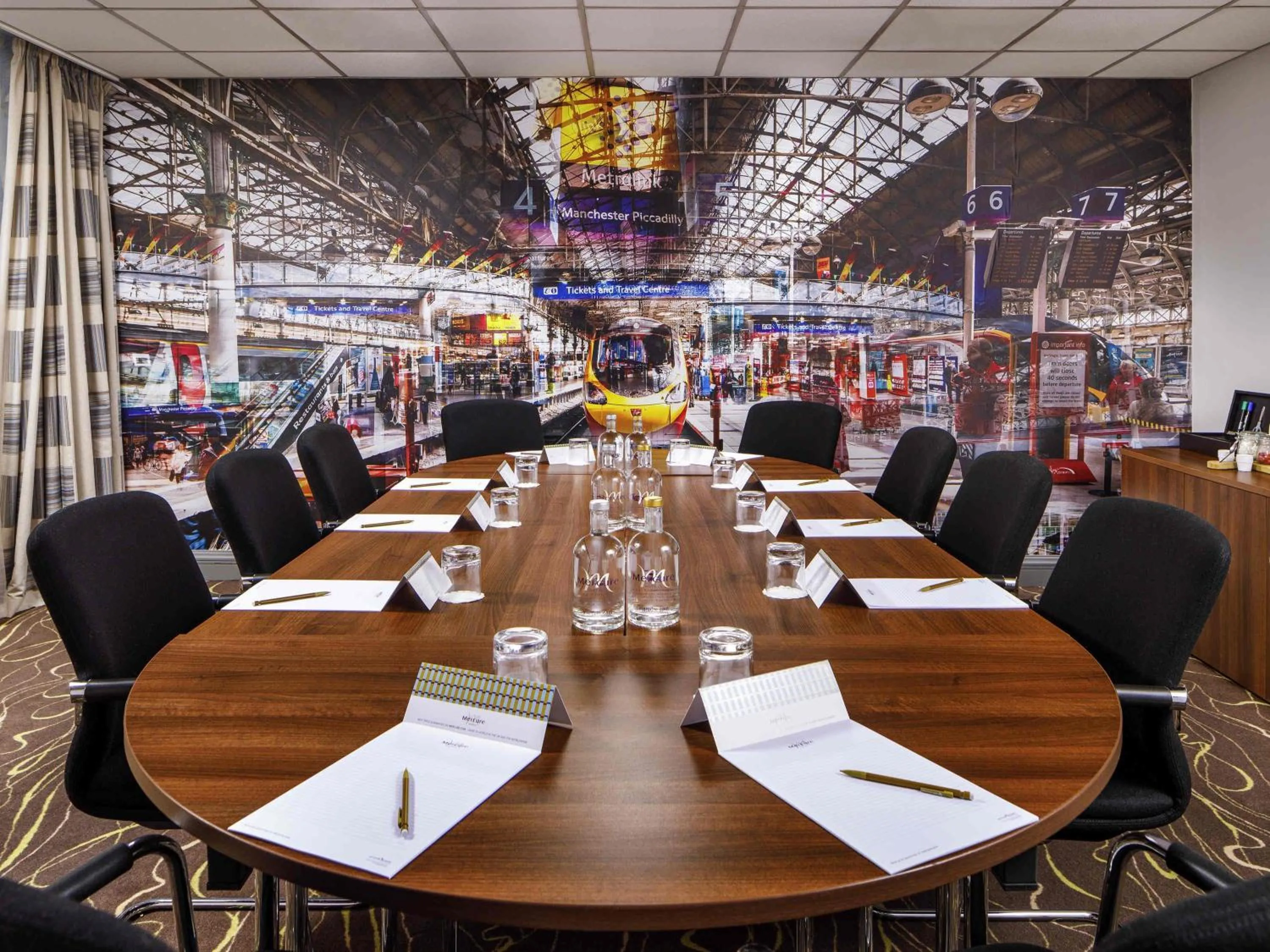 Meeting/conference room in Mercure Manchester Piccadilly Hotel