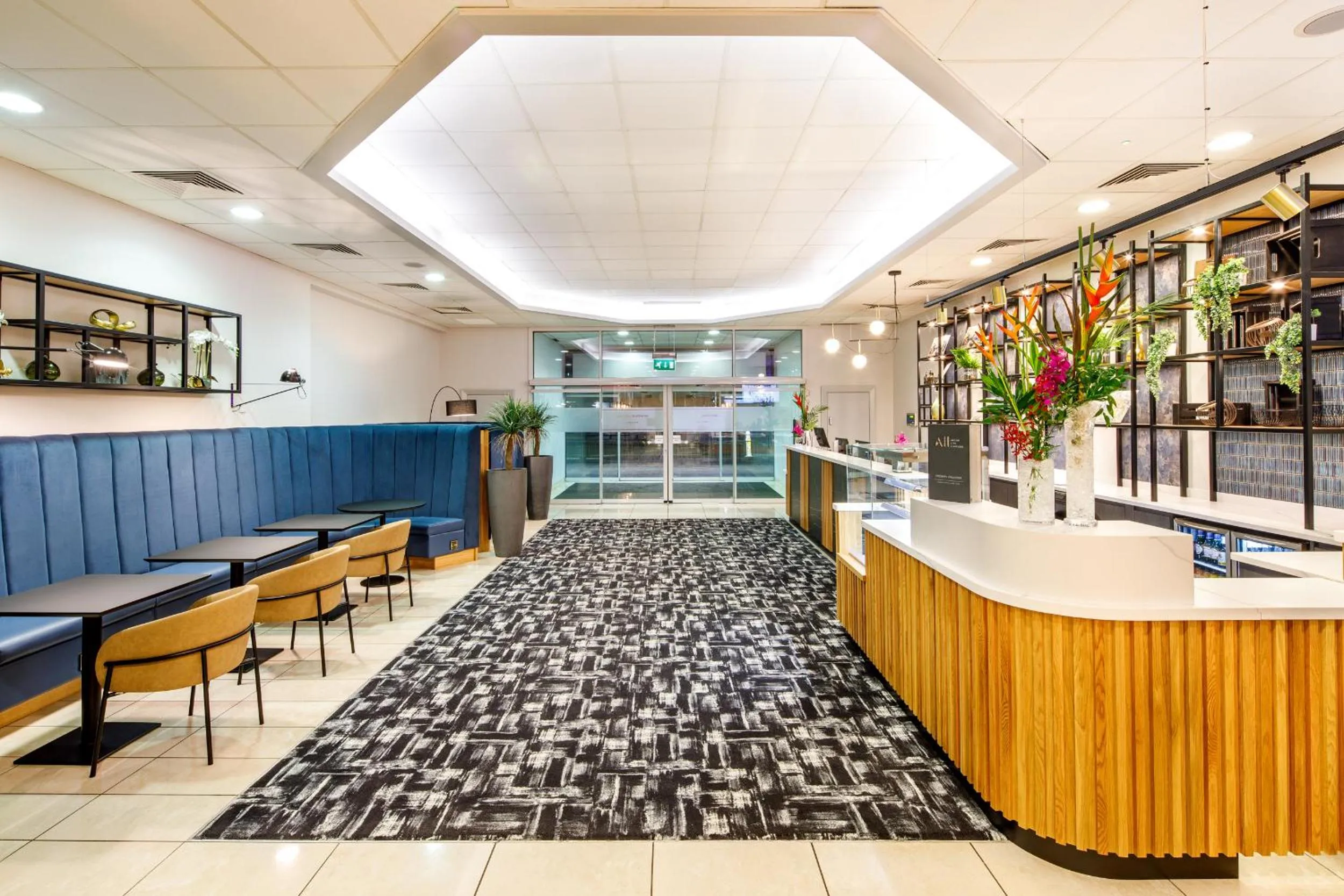 Lobby or reception in Mercure Manchester Piccadilly Hotel