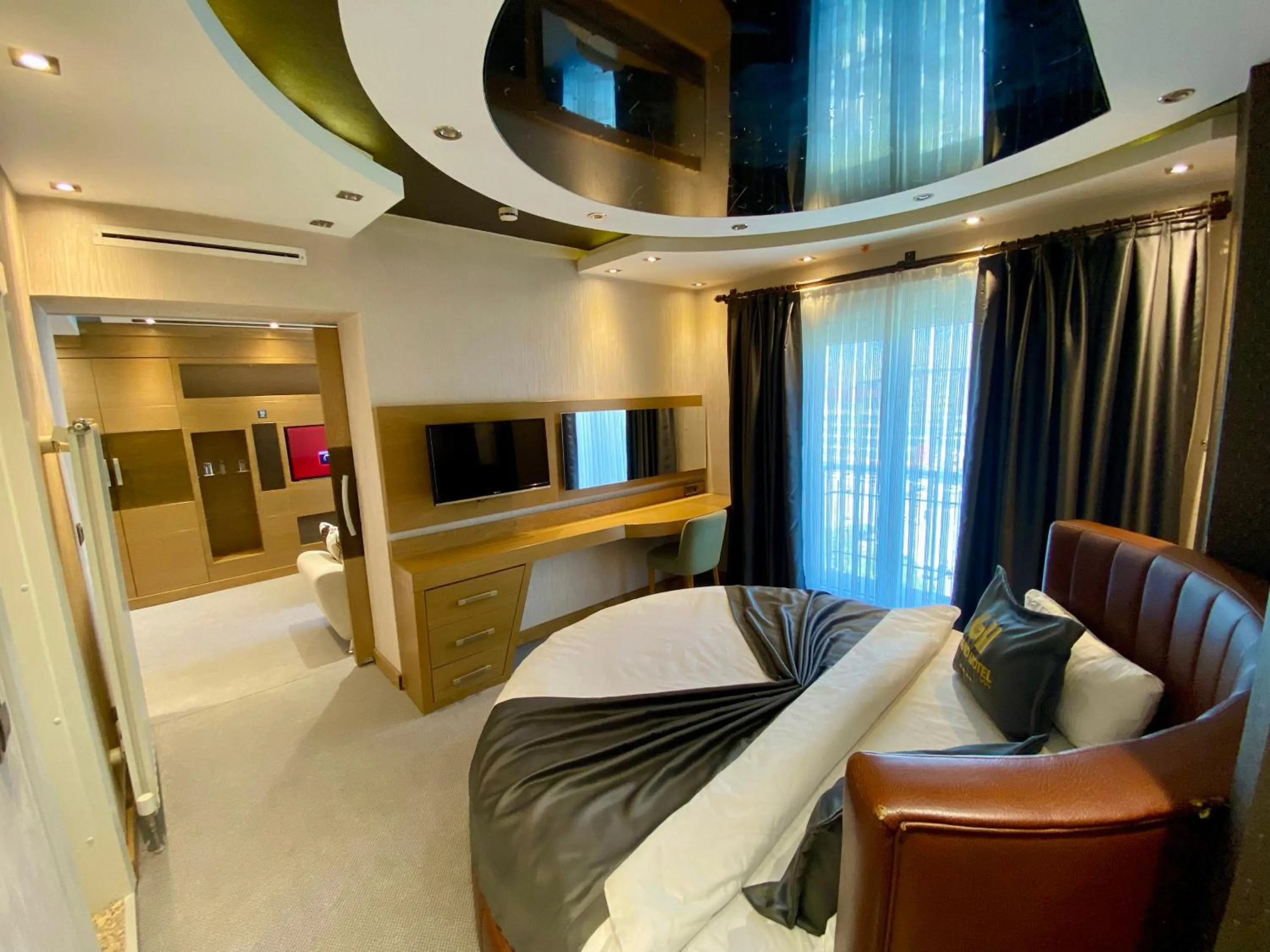 Bed in Grand Hotel Van