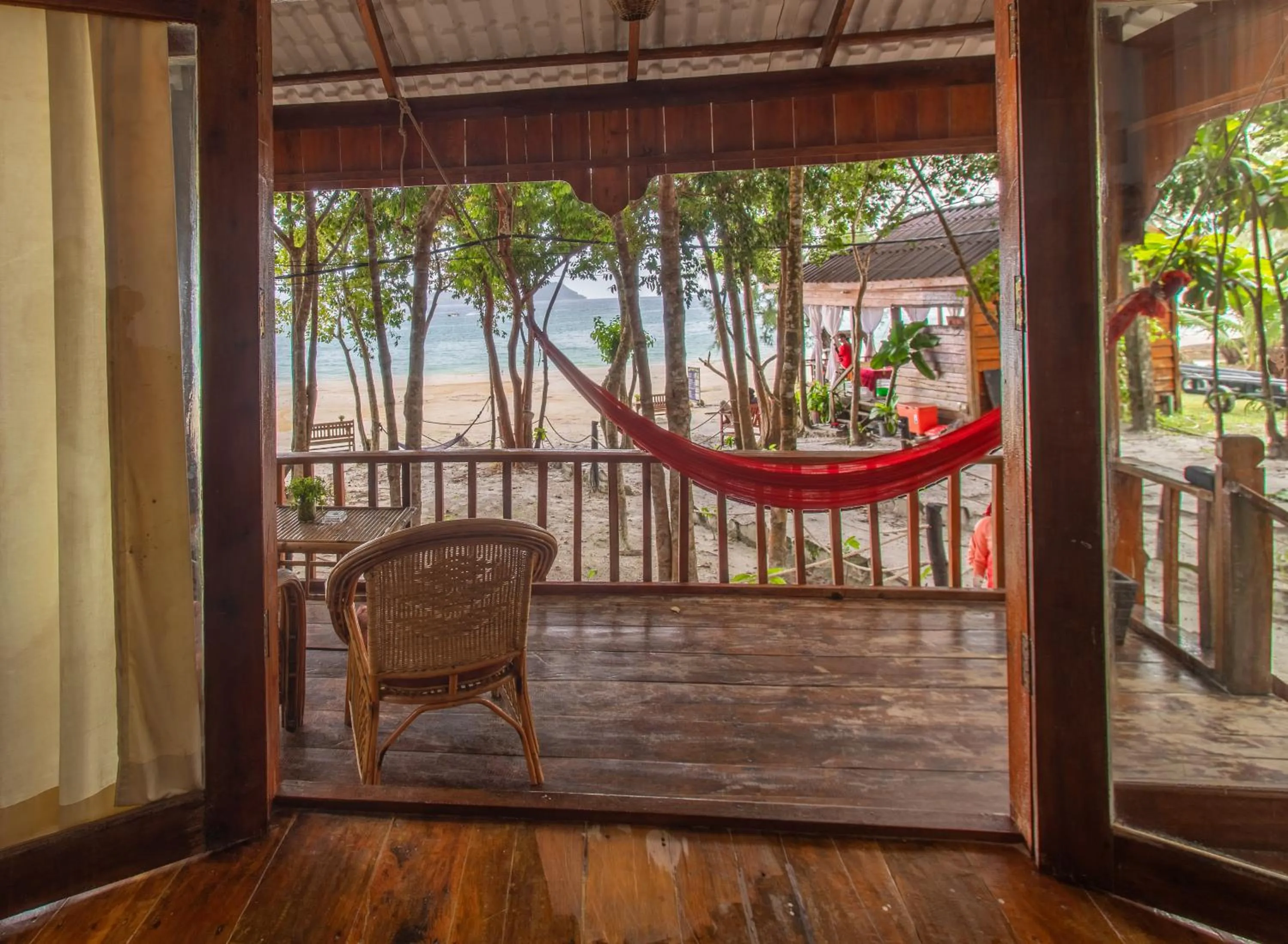 Balcony/Terrace in White Beach Bungalows