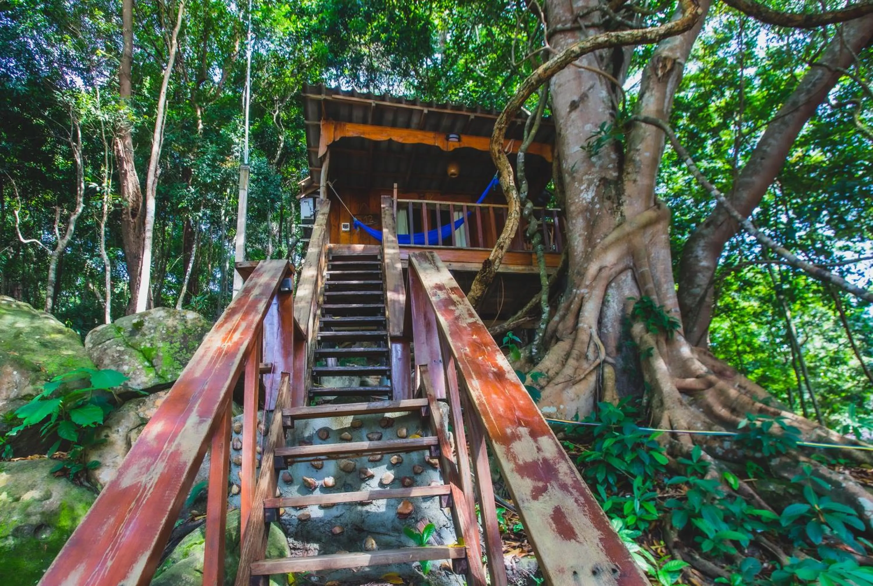 Garden in White Beach Bungalows