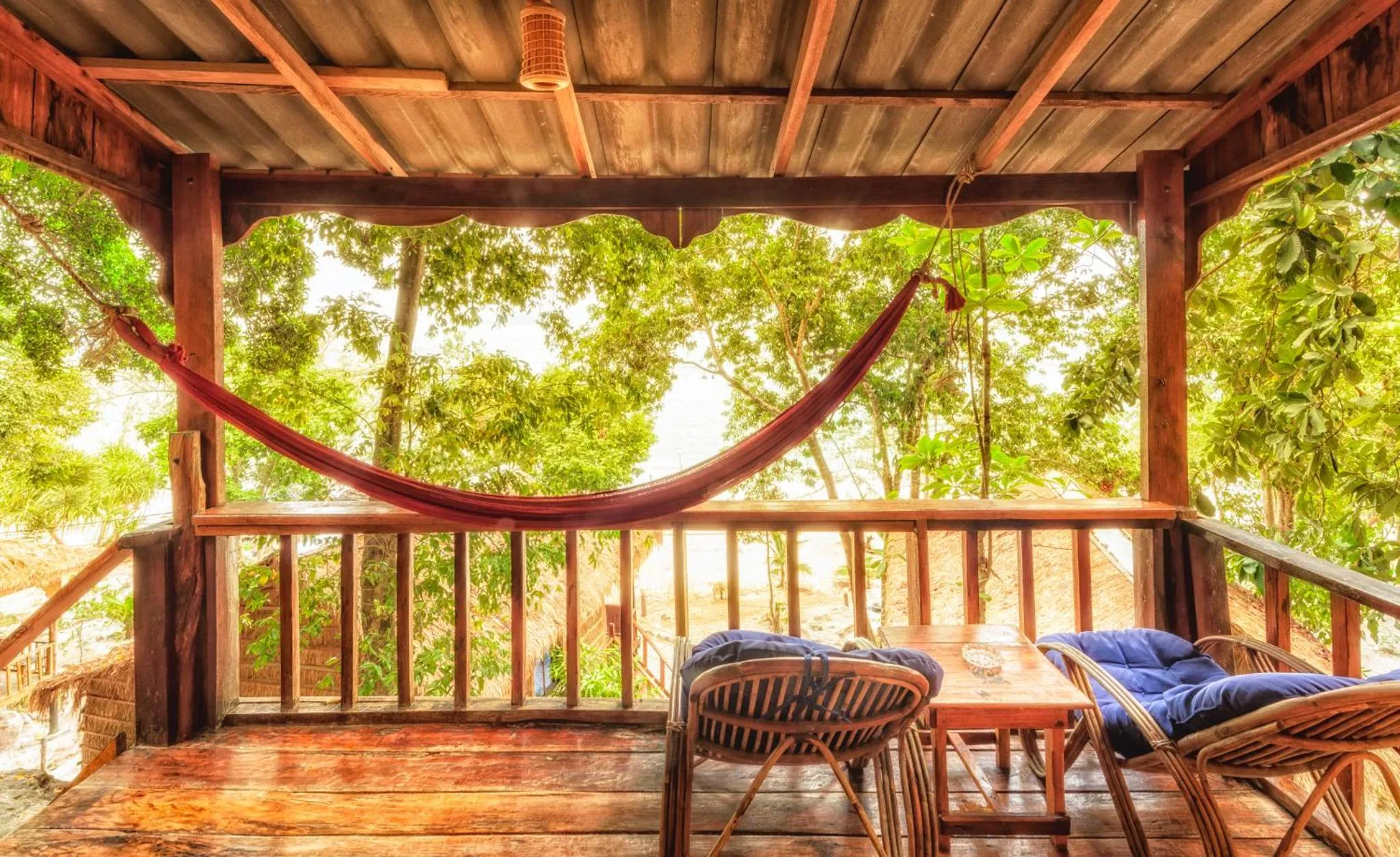 Day in White Beach Bungalows