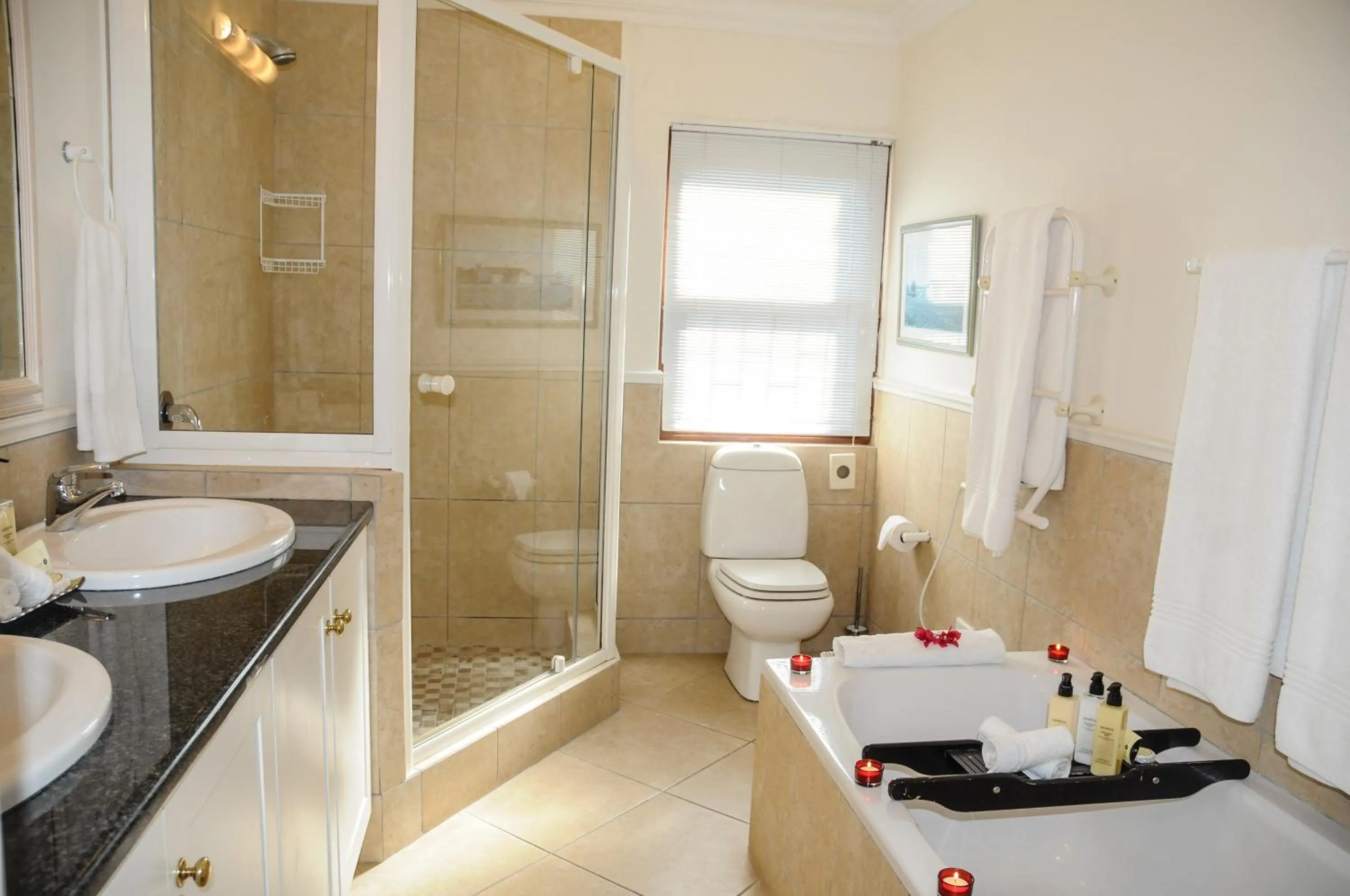 Bathroom in La Vista Lodge