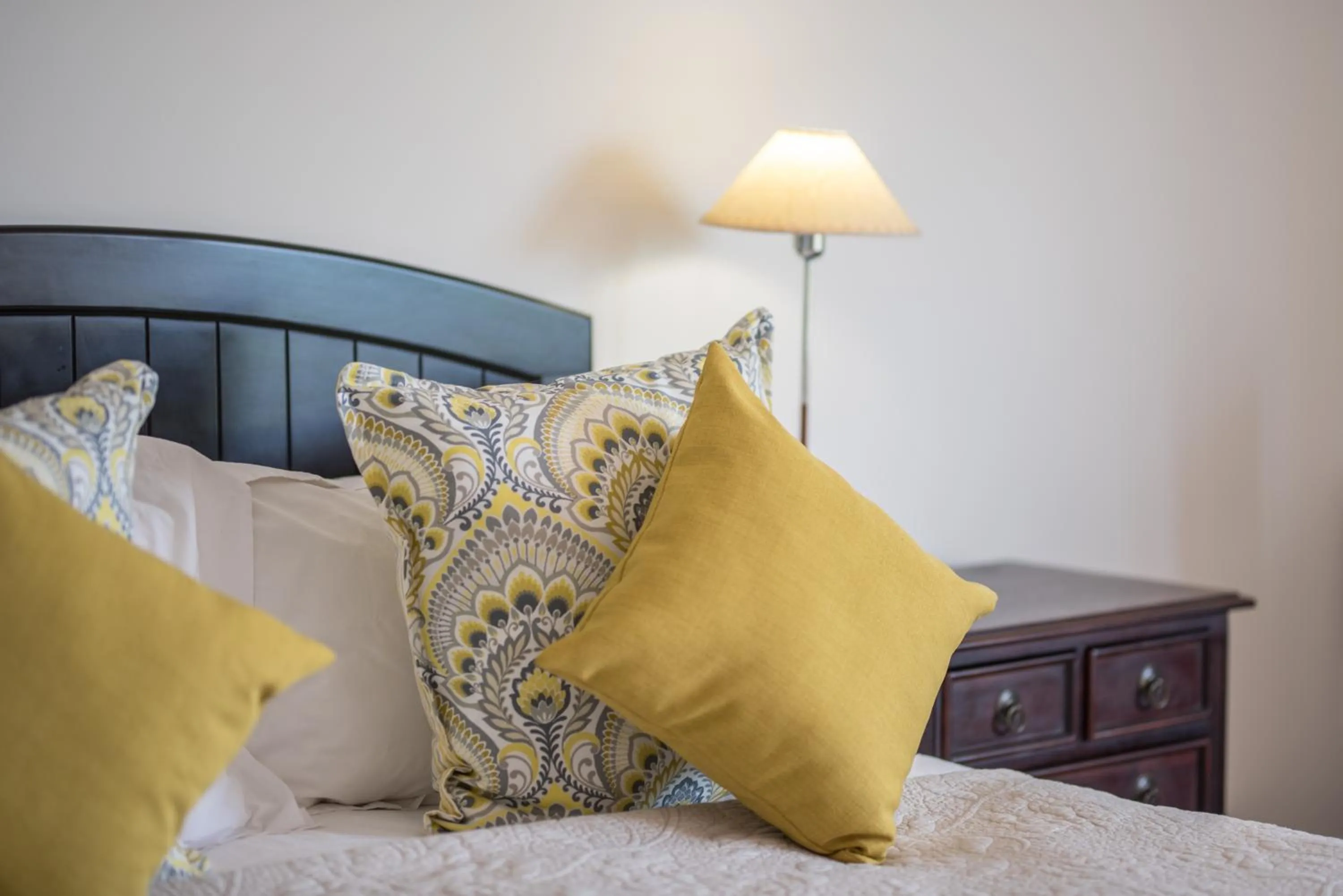 Decorative detail, Bed in La Vista Lodge