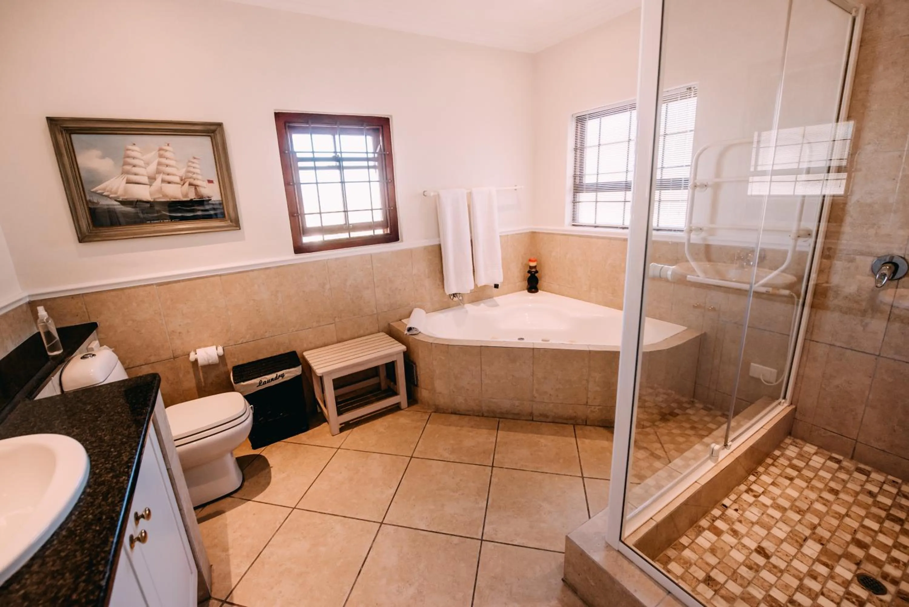 Shower in La Vista Lodge