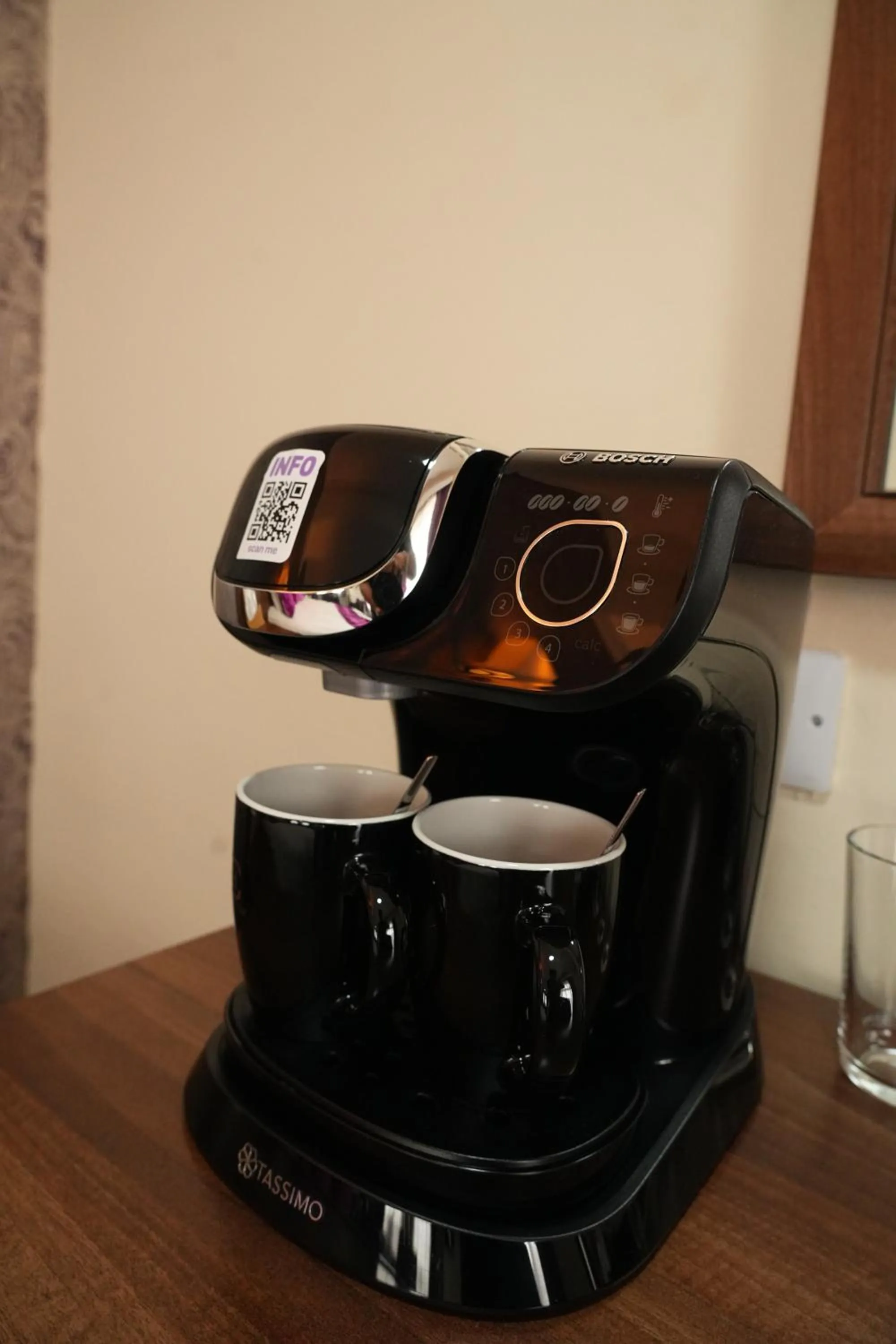 Coffee/tea facilities in The Continental Hotel, Derby