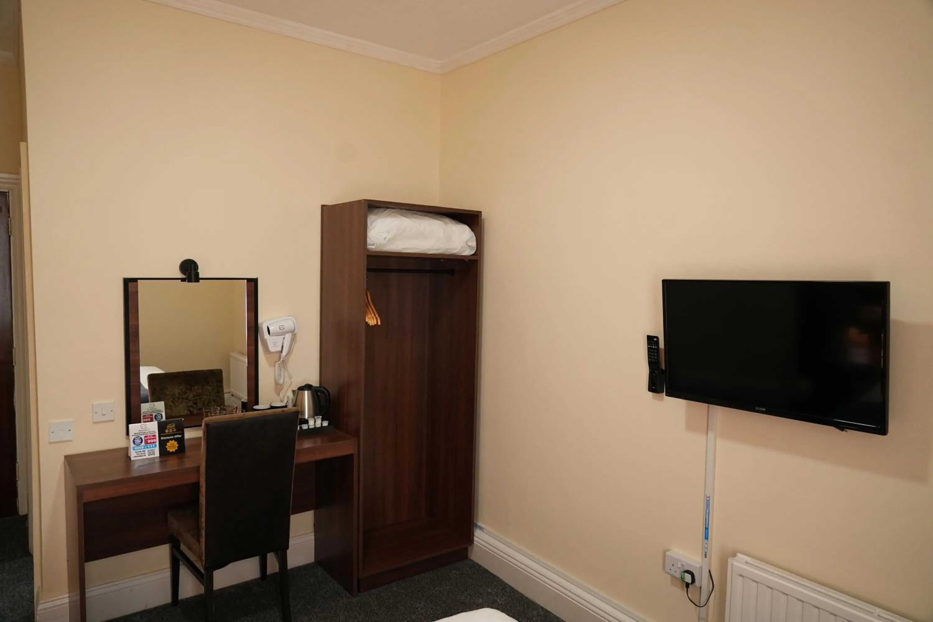 TV and multimedia in The Continental Hotel, Derby