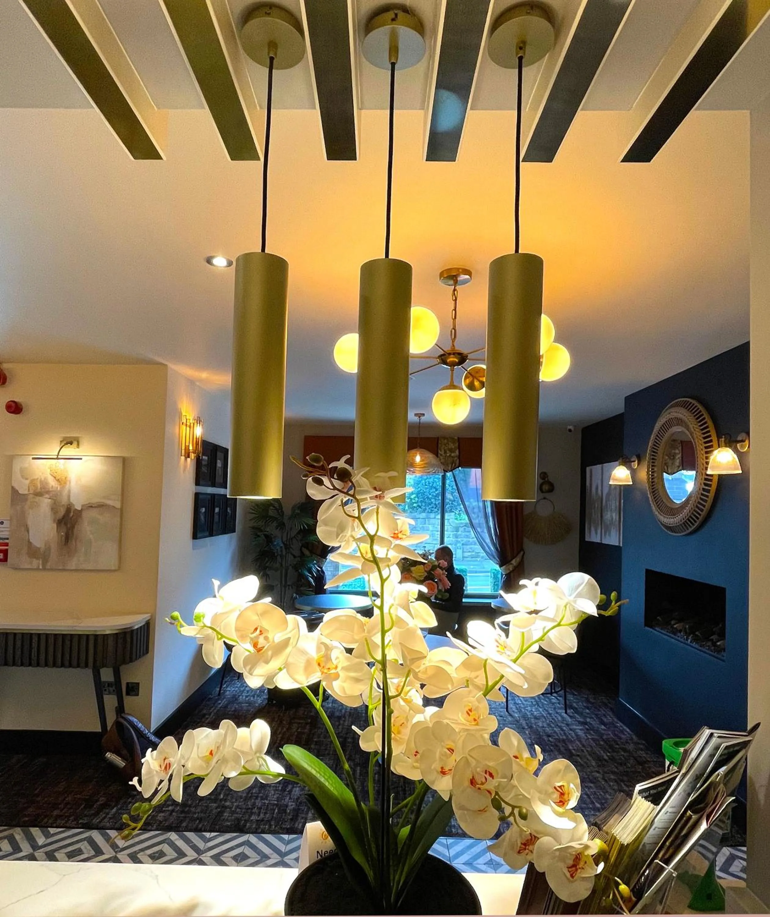 Seating area, Bed in The Continental Hotel, Derby