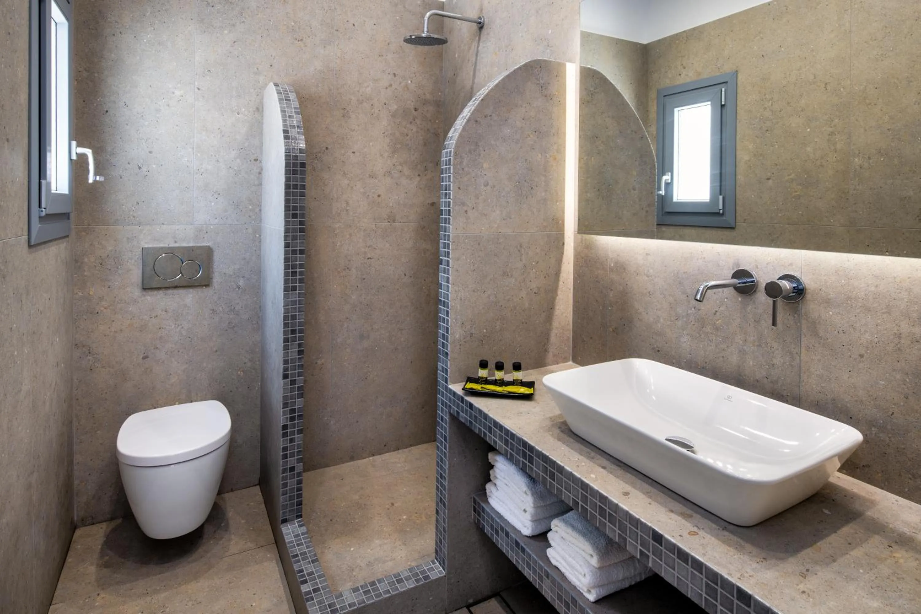 Shower in Villa Kavallaris & Apartments