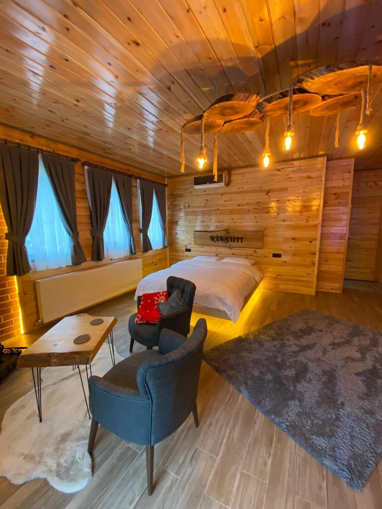 Bed in Ria süit otel bungalov