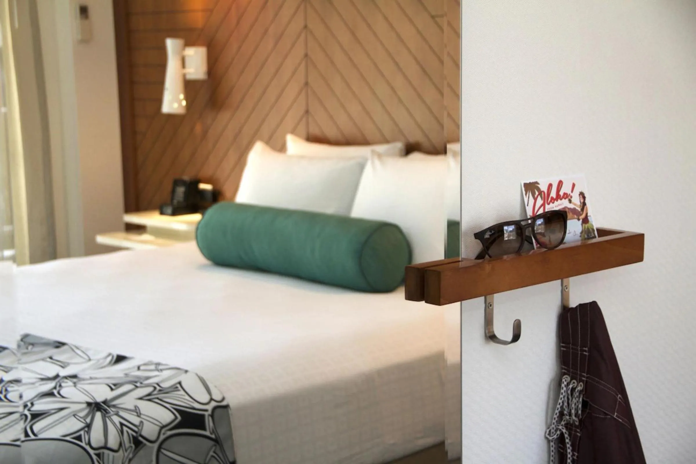 Bedroom, Bed in The Whaler Resort